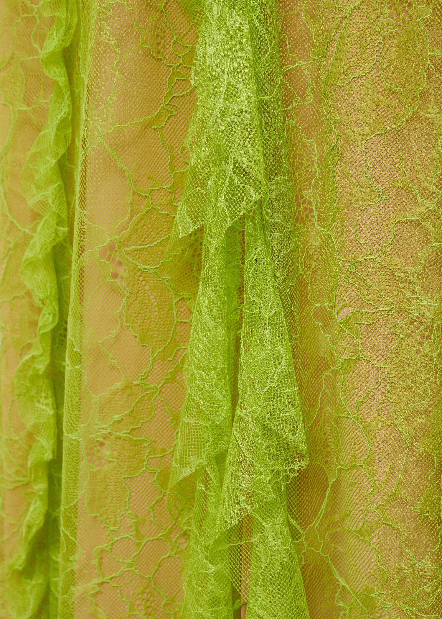 Lace dress with ruffle design - Details of the article 0
