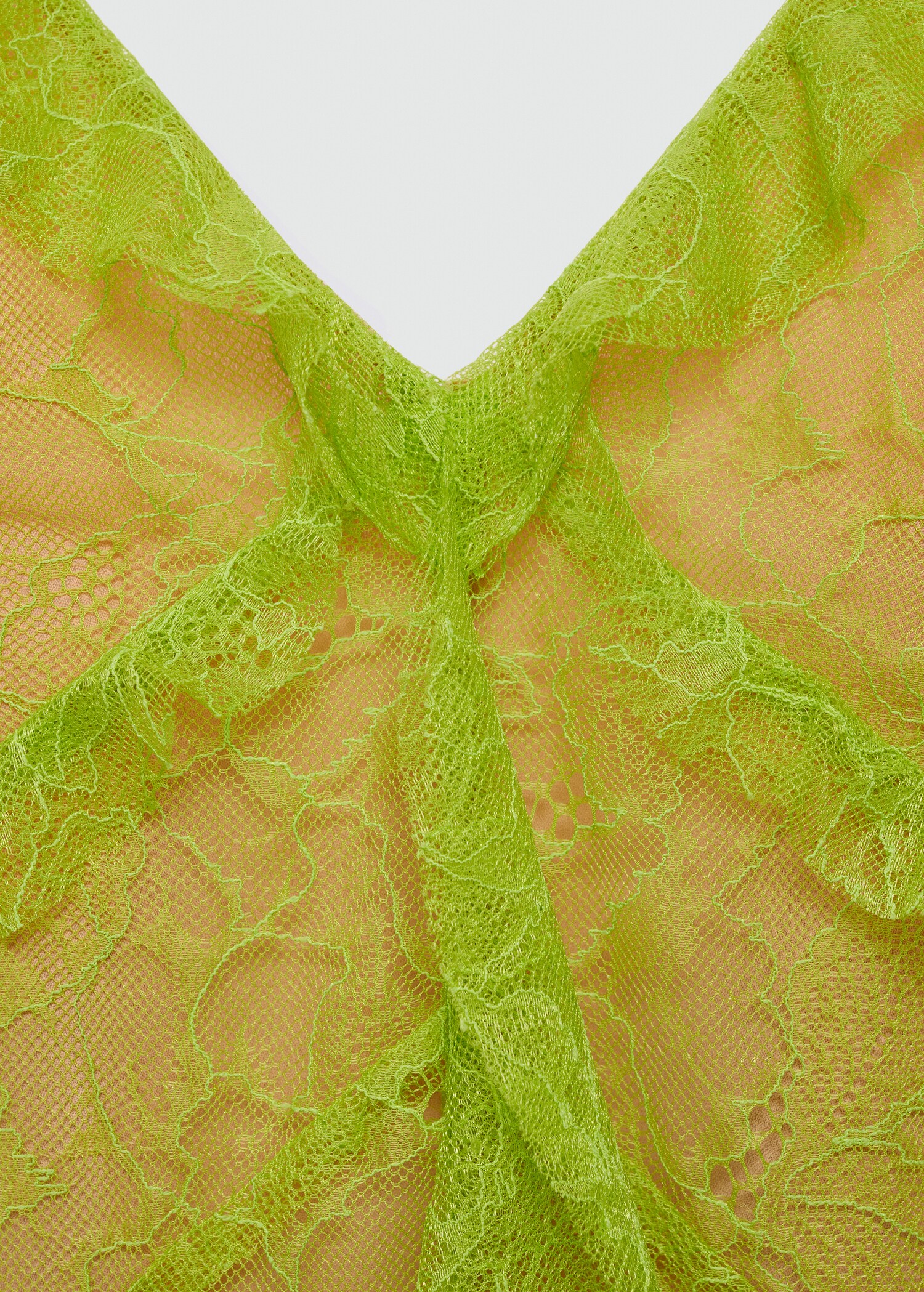 Lace dress with ruffle design - Details of the article 8