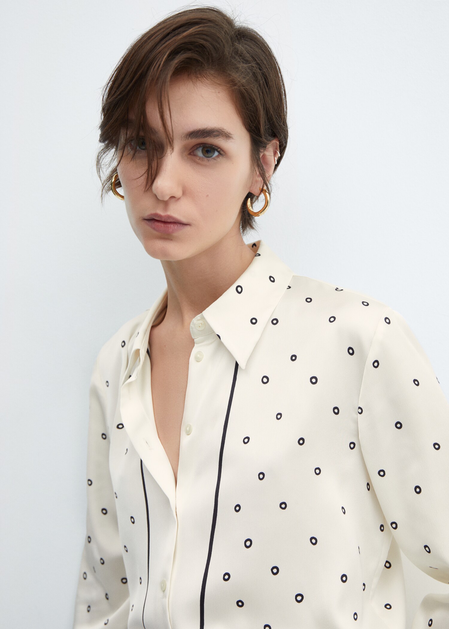 Satin finish flowy shirt - Details of the article 1