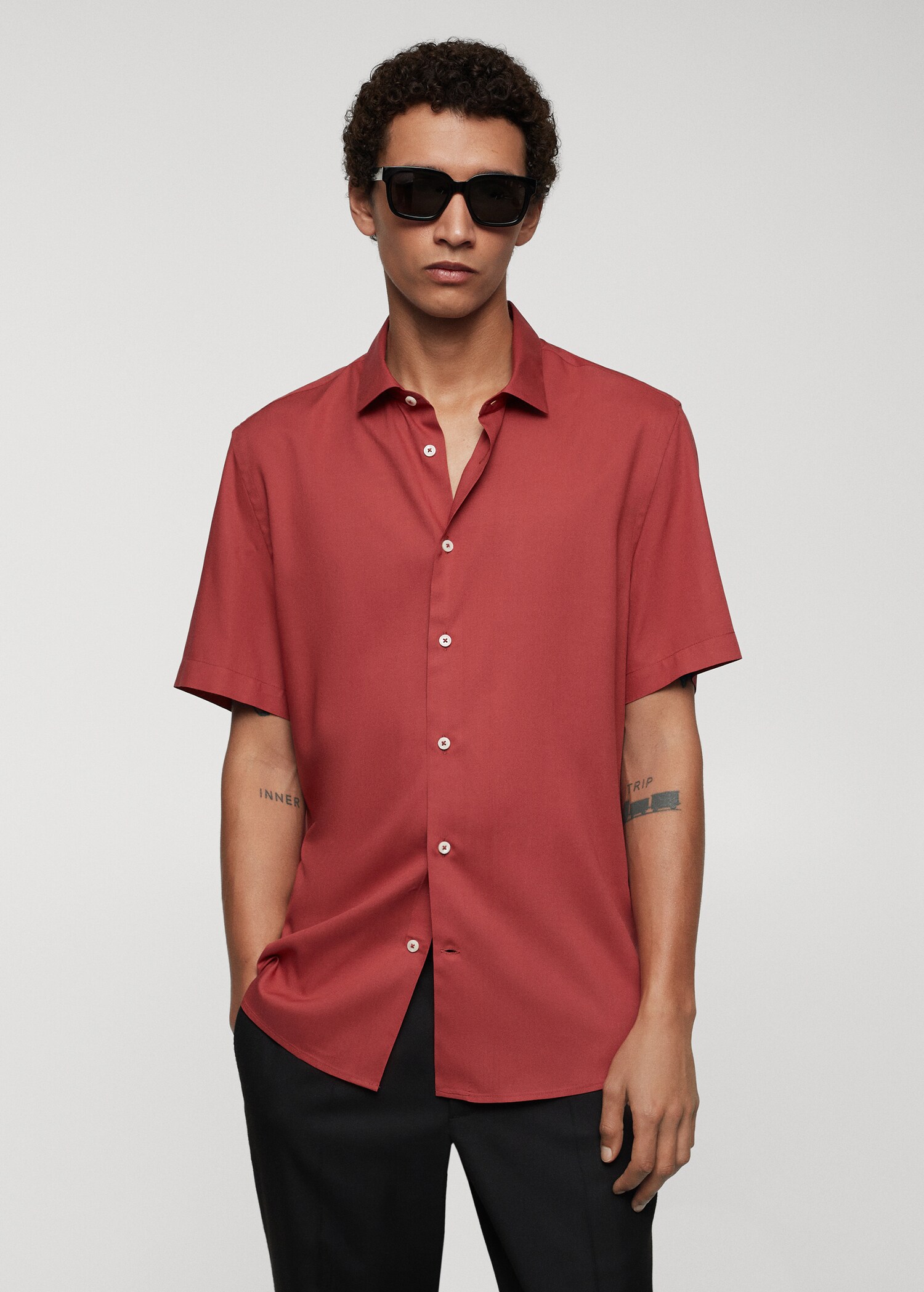 Camicia classic-fit maniche corte - Piano medio