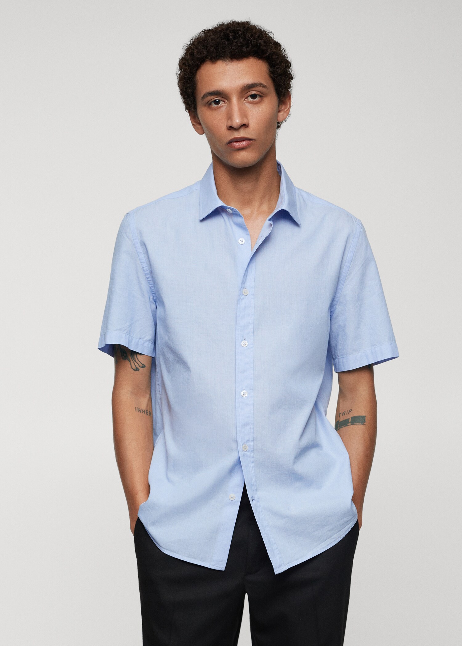 Camisa regular fit 100% algodón - Plano medio