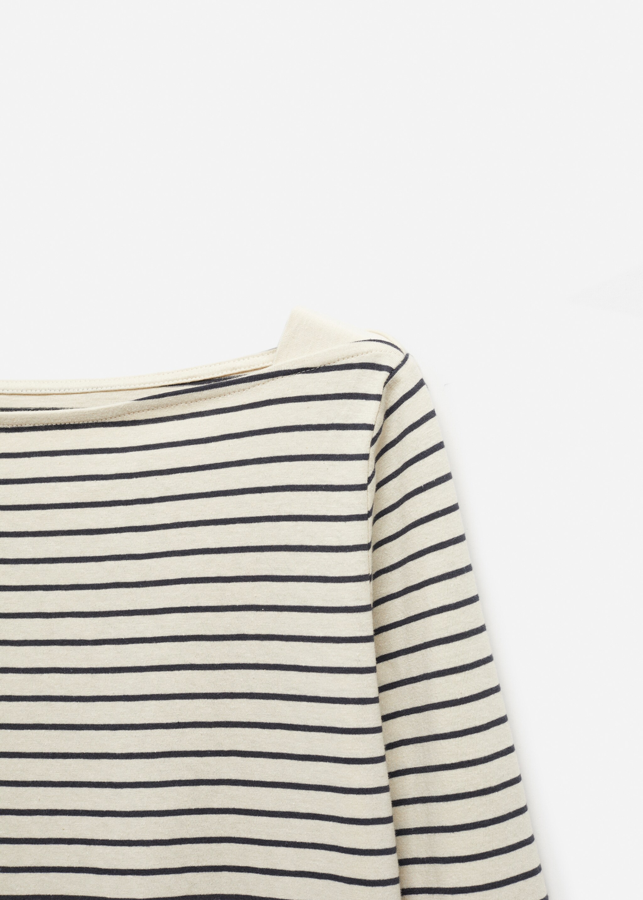 Cotton boat neck t-shirt - Details of the article 8, Light/Pastel Grey. Ref: 67010461-00.