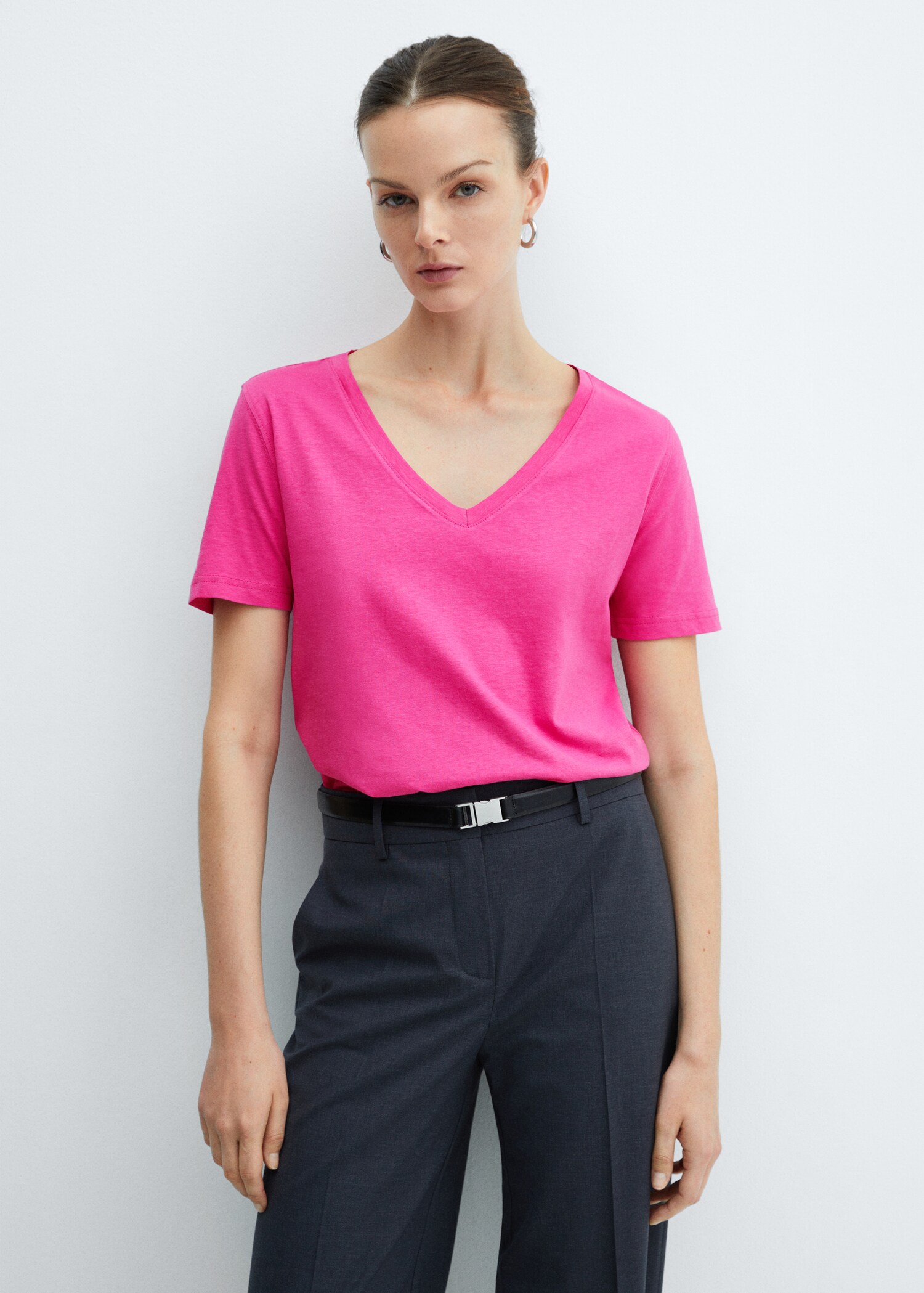 V-neck cotton T-shirt - Medium plane