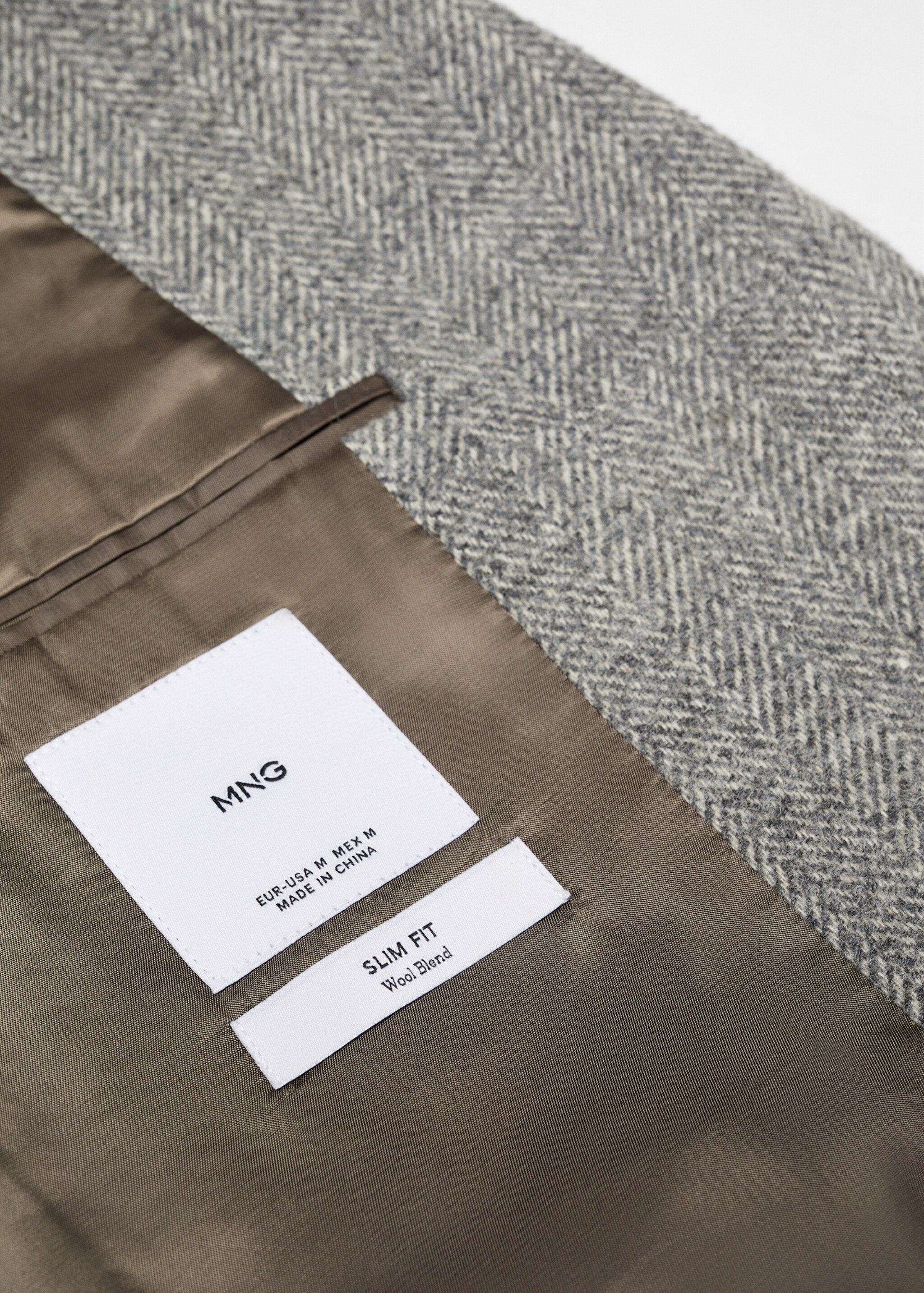 Herringbone pattern wool coat - Details of the article 8