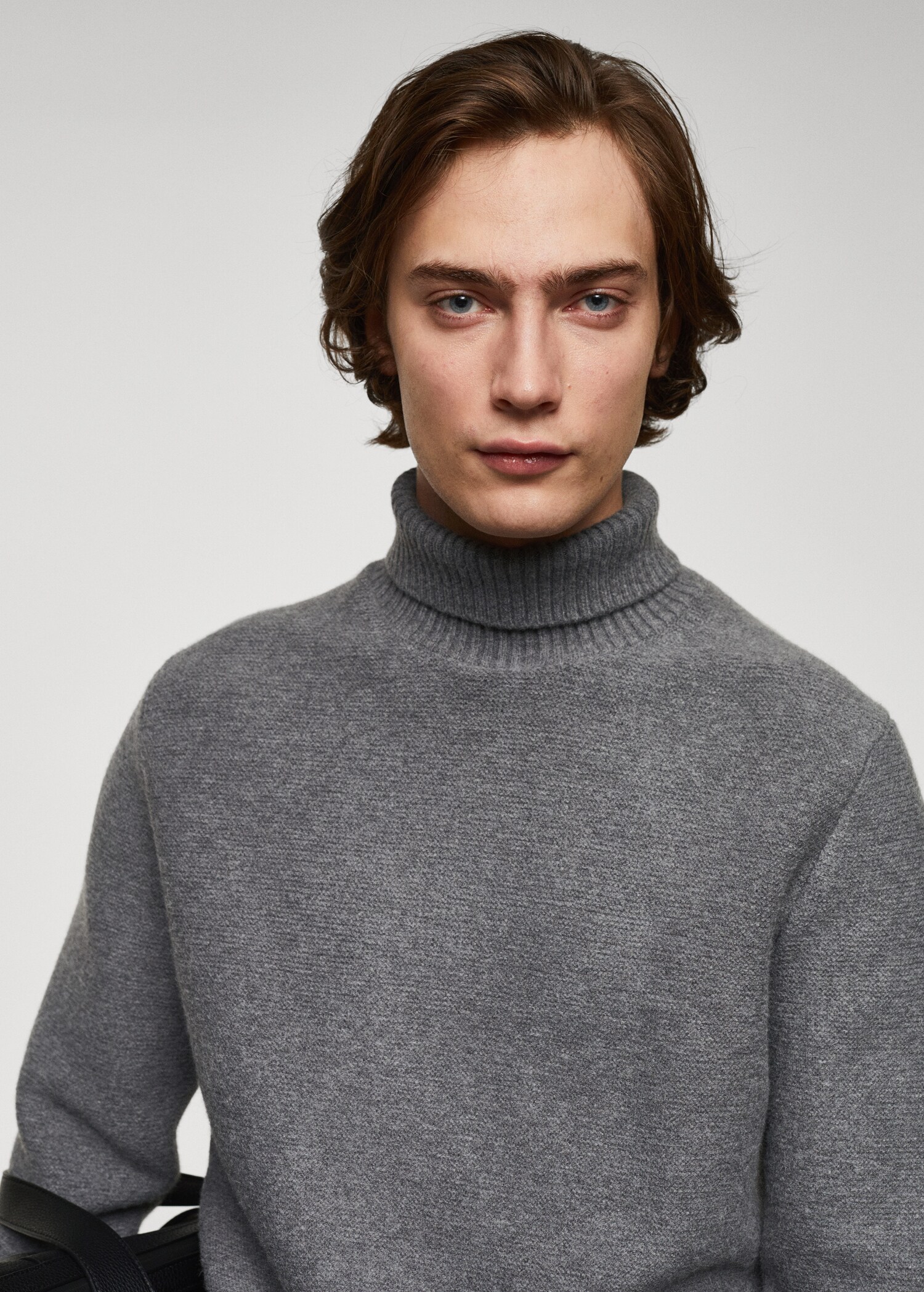 Turtleneck knit sweater - Details of the article 1