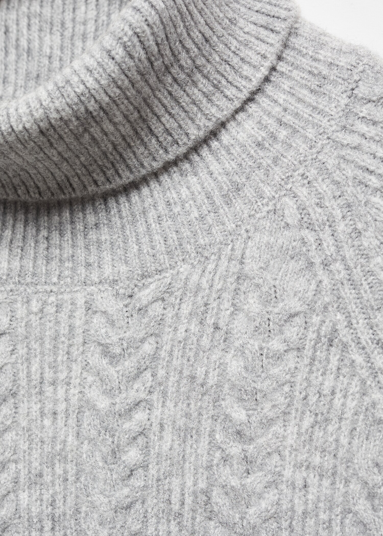 Pull-over torsades col roulé - Détail de l'article 8