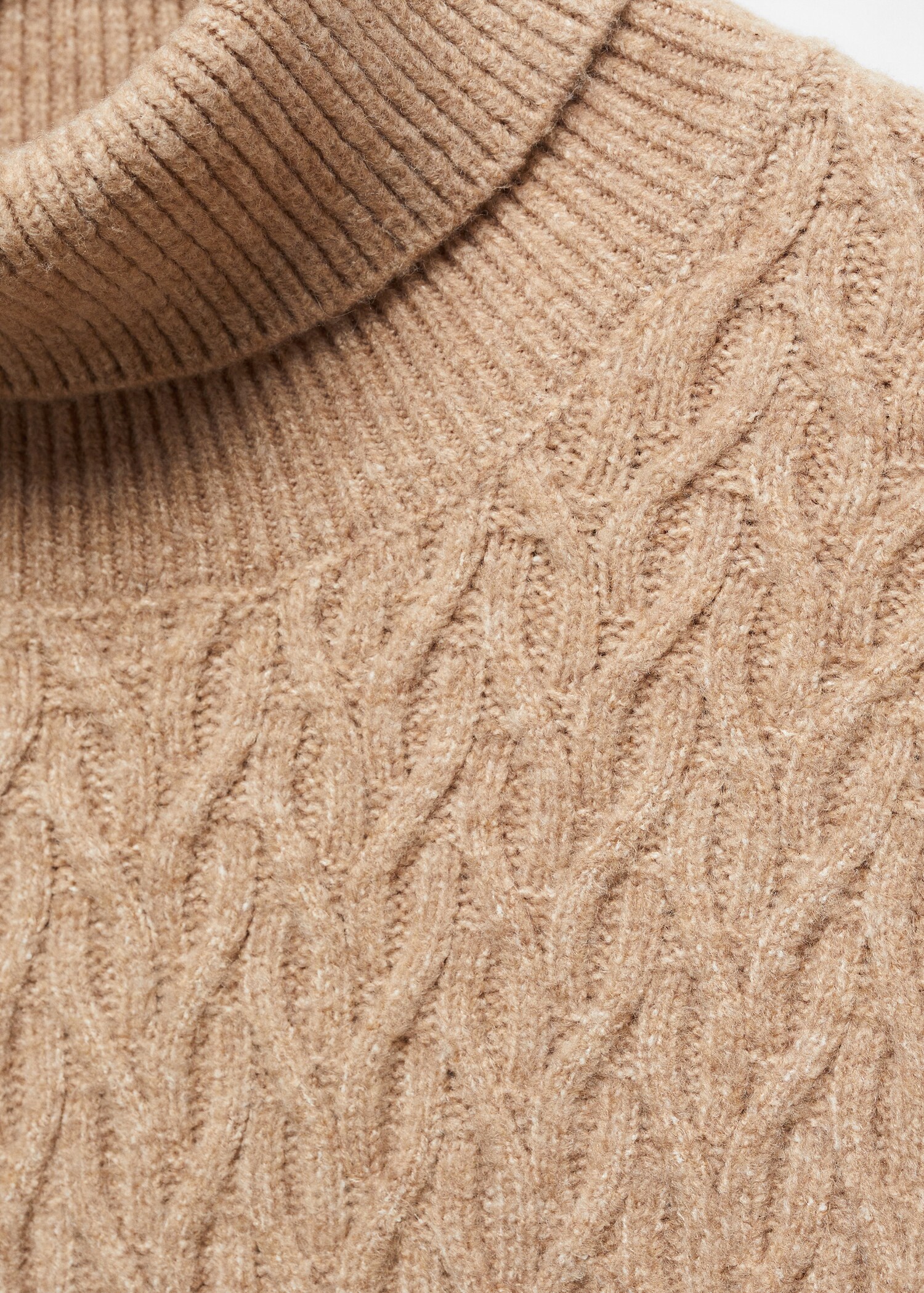 Rollkragenpullover mit Zopfmuster - Detail des Artikels 8
