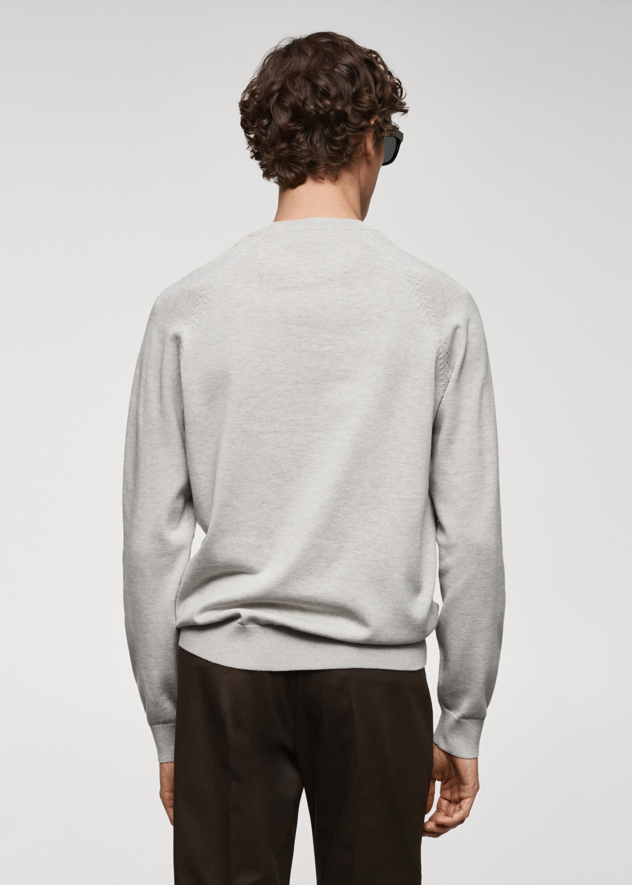 Fine-knit cotton sweater - Reverse of the article