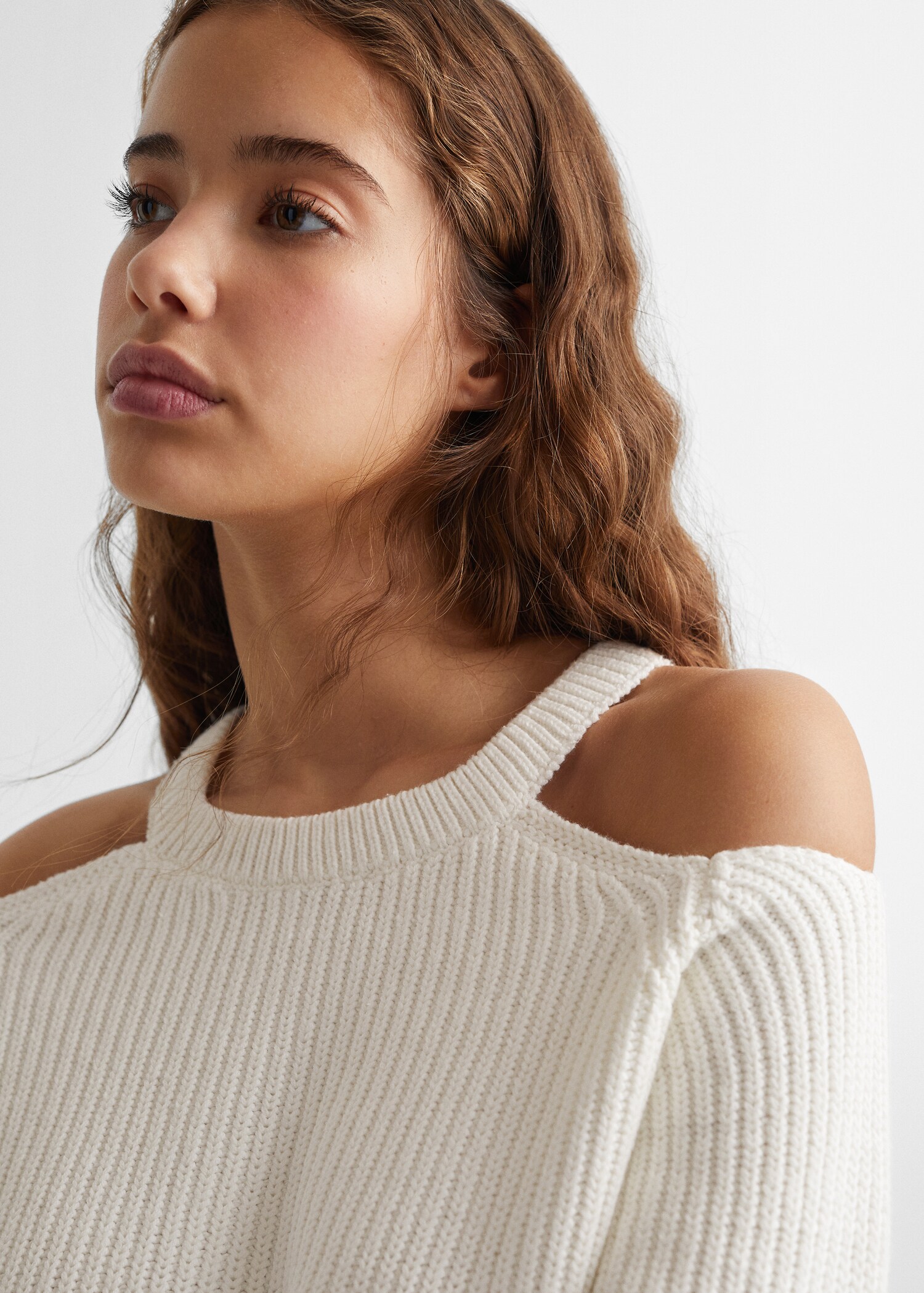 Off shoulders sweater - Details of the article 1