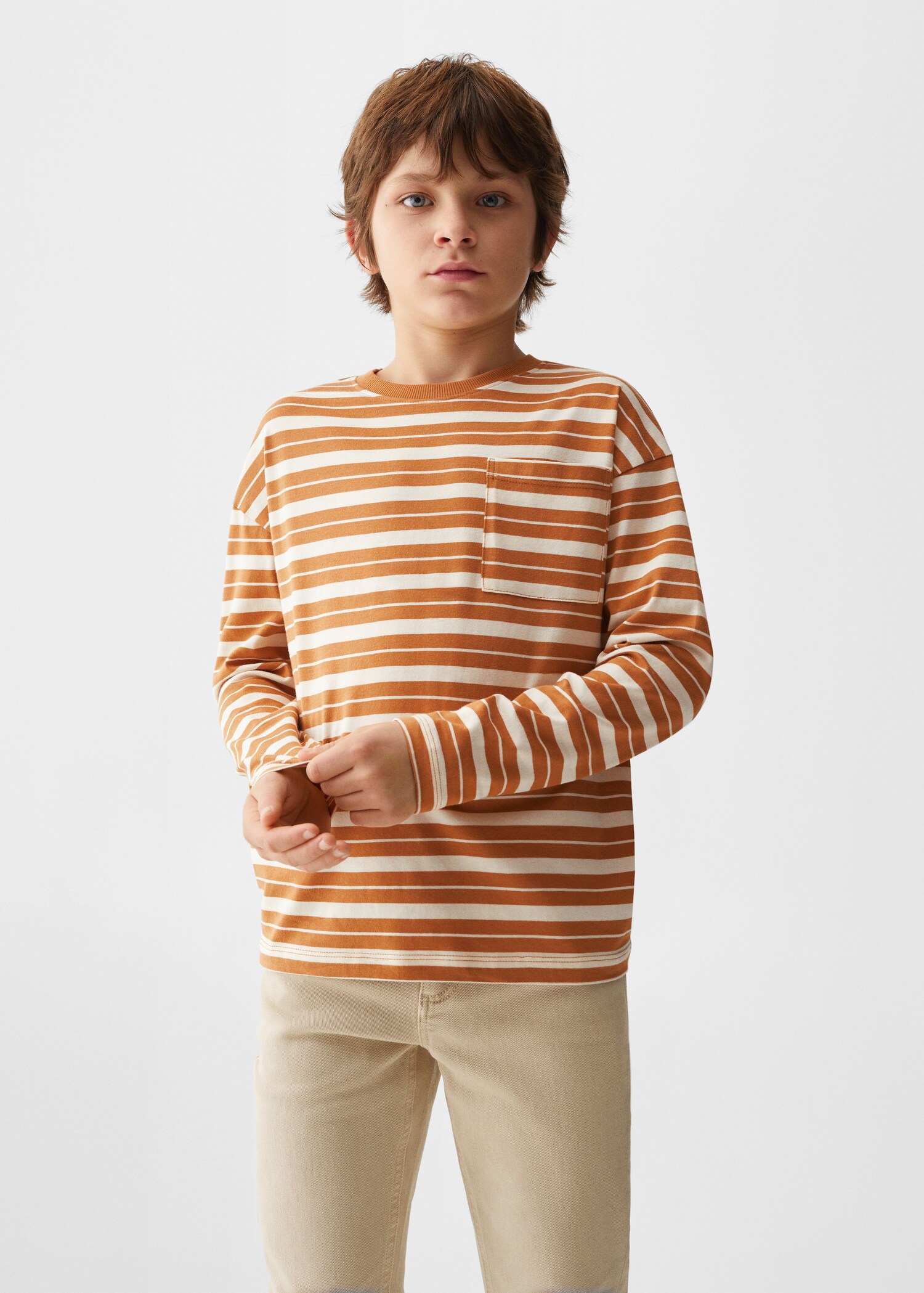 Camiseta manga larga rayas - Plano medio