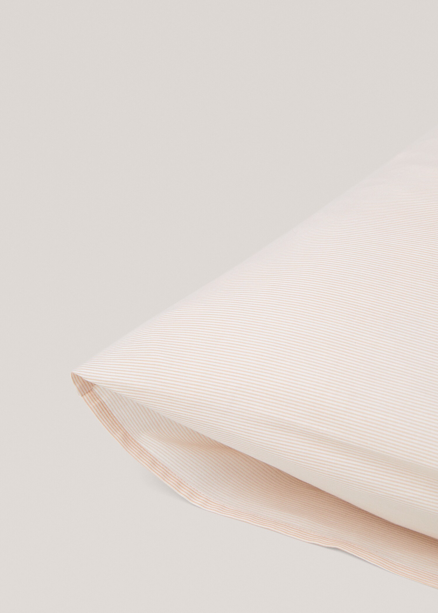 Vertical striped pillowcase 50x75cm - Details of the article 2