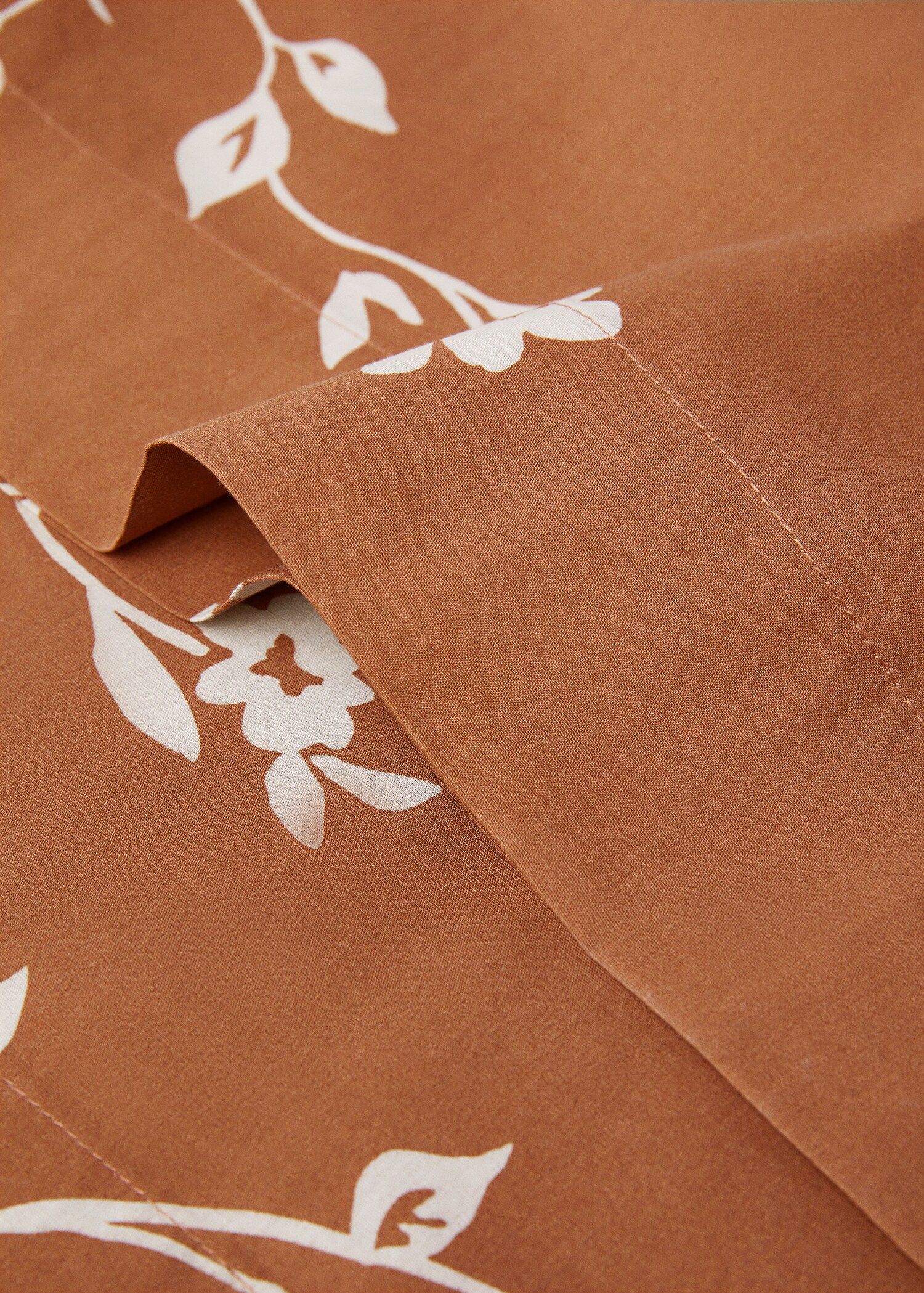 Large floral pillowcase 45x110cm - Details of the article 1
