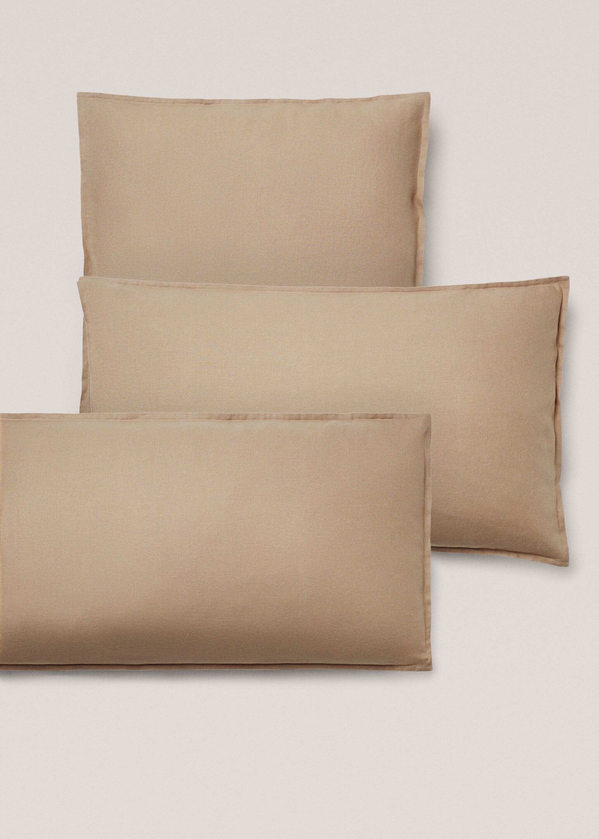 Linen pillowcase 50x75cm - Details of the article 4, Medium Brown. Ref: 67014061-00.