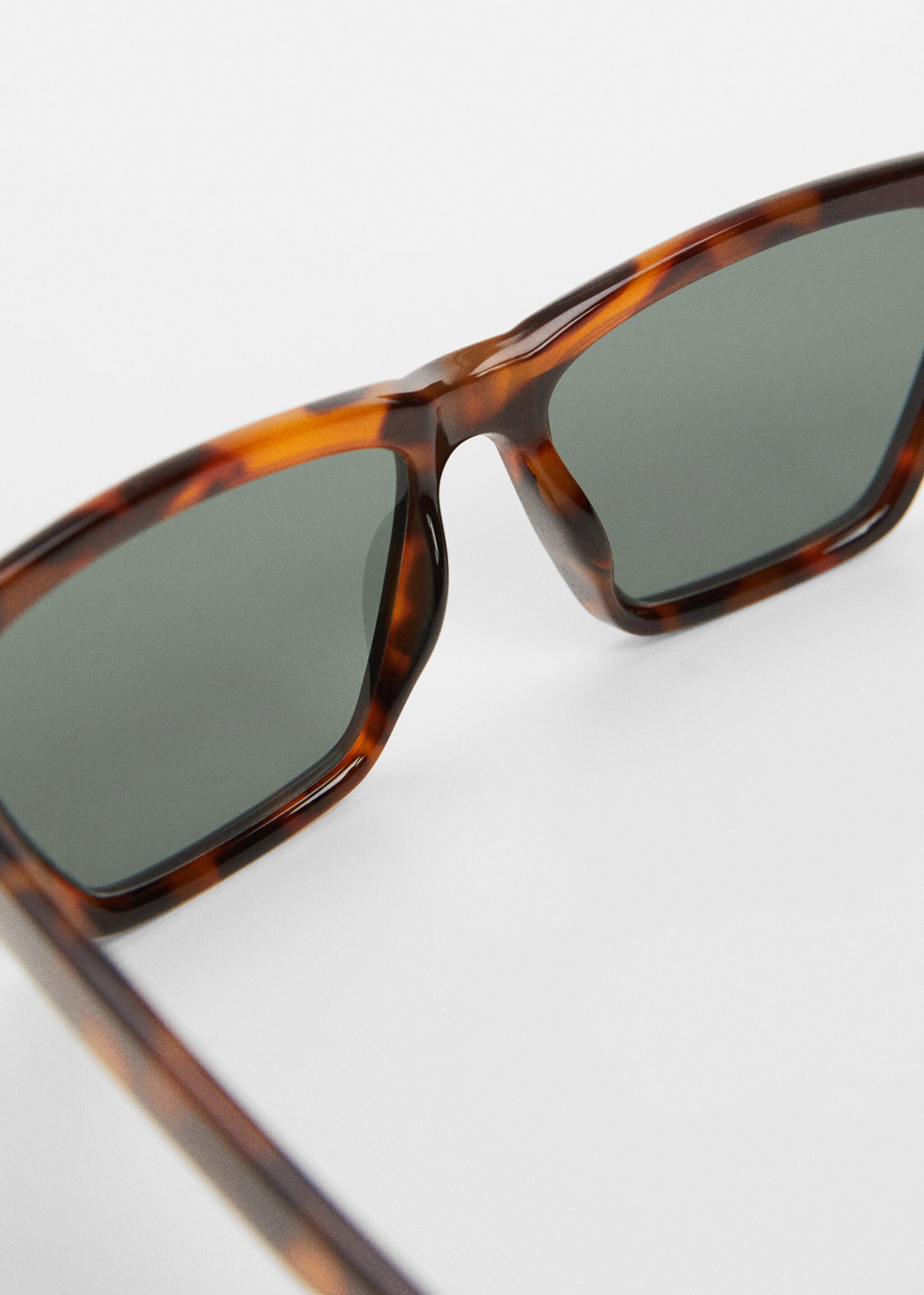 Sonnenbrille mit Azetatfassung - Detail des Artikels 1