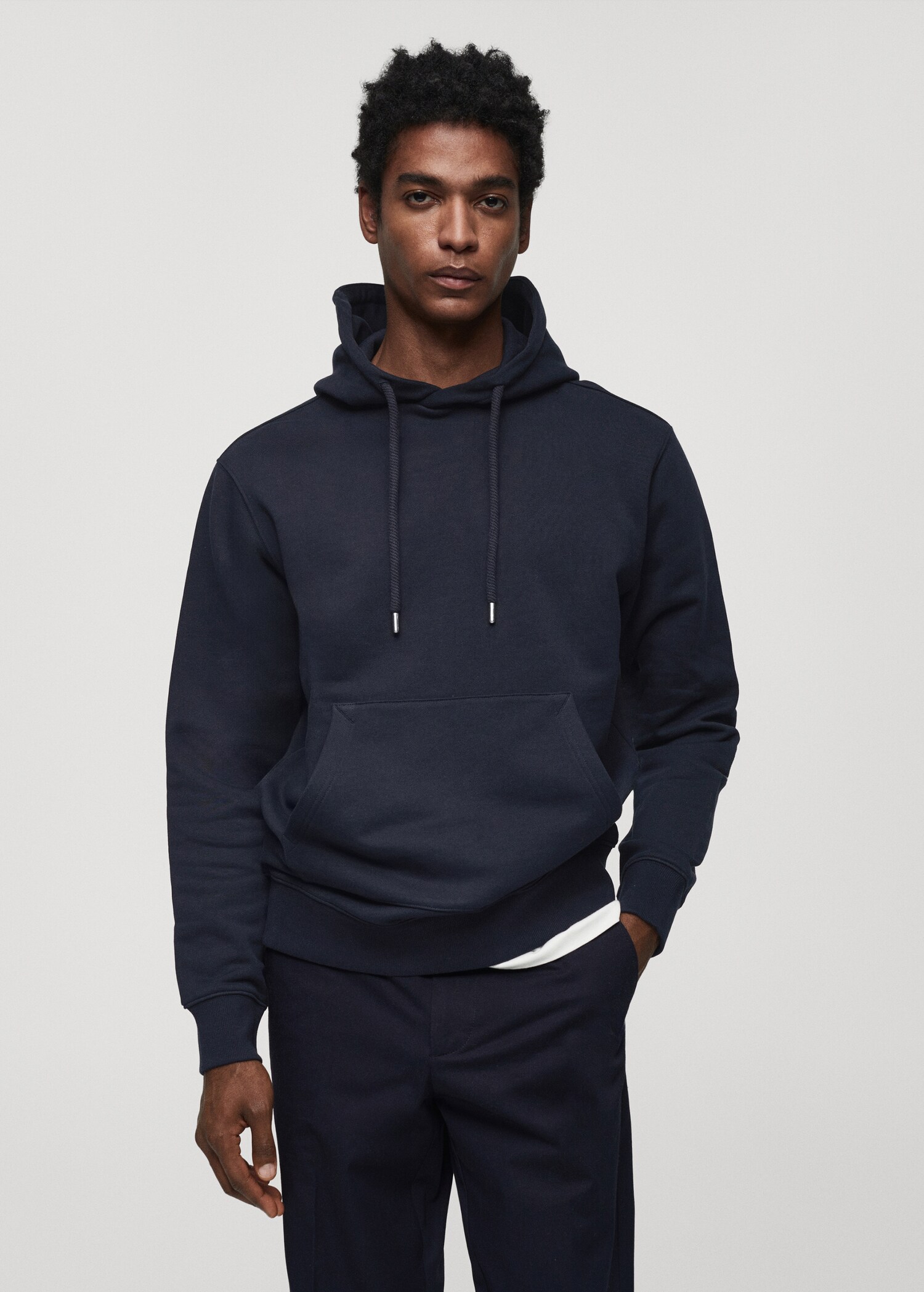 Leichtes Baumwollsweatshirt mit Kapuze - Mittlere Ansicht