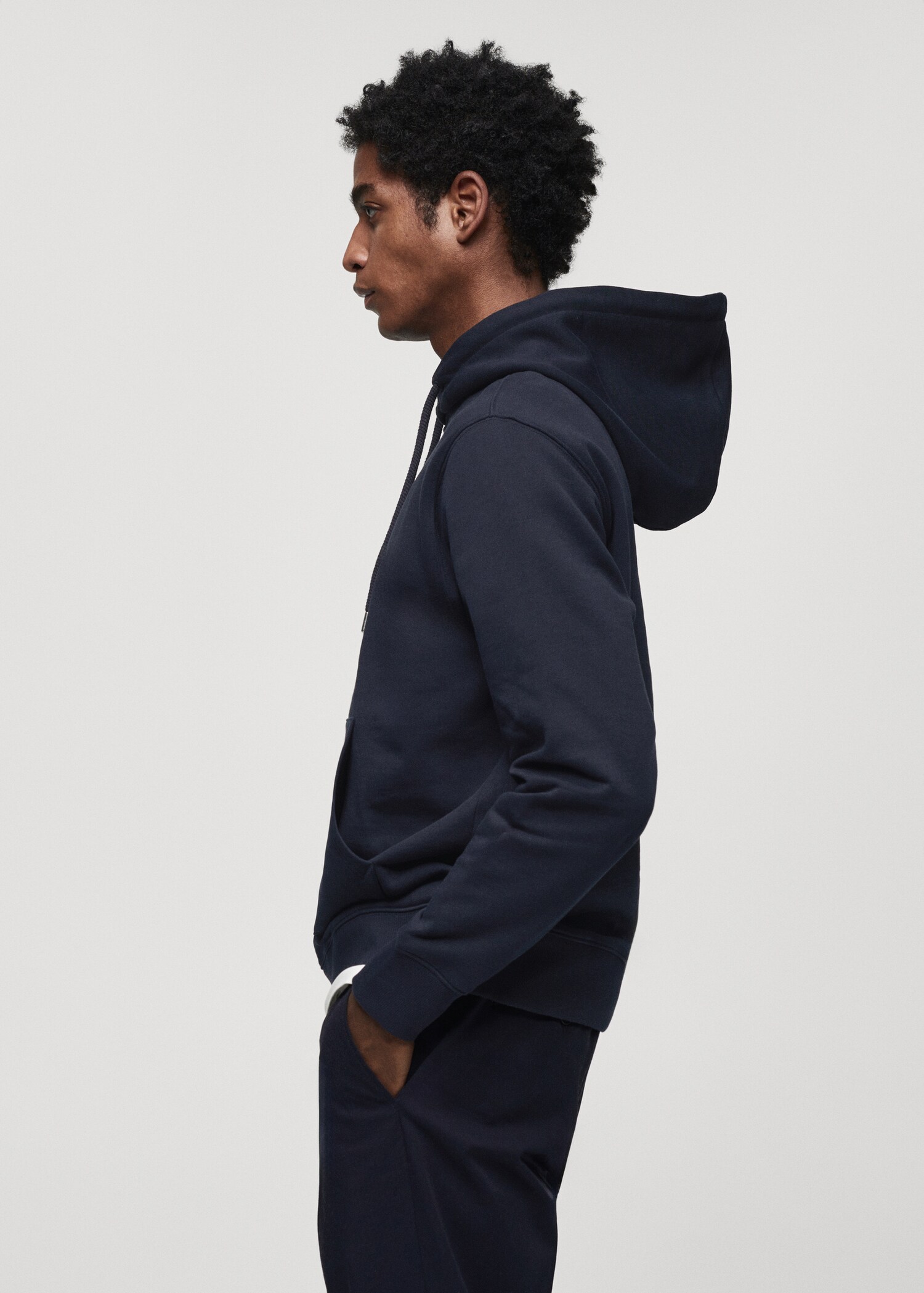 Leichtes Baumwollsweatshirt mit Kapuze - Detail des Artikels 2