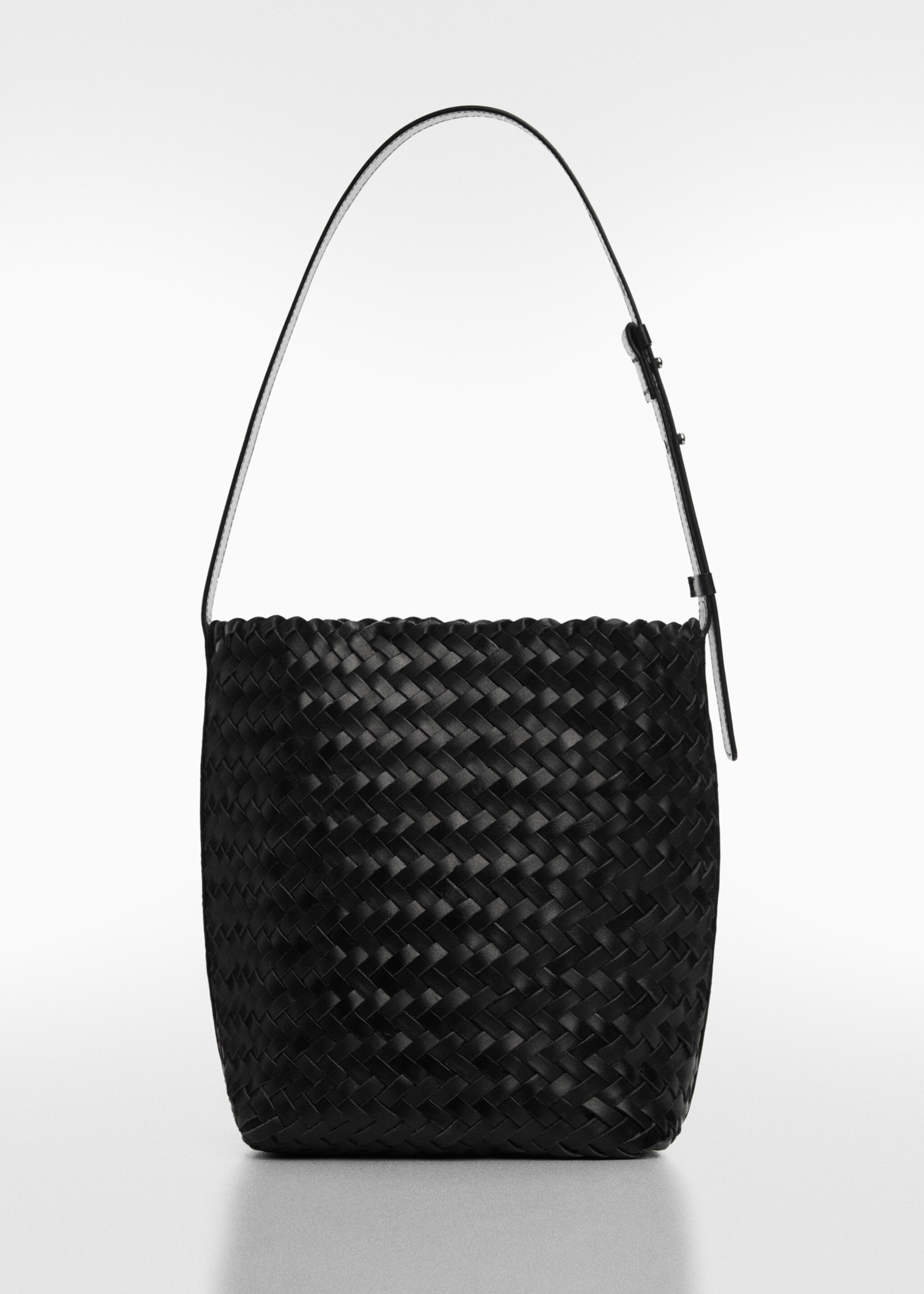 Braided leather bag - Article without model, Black. Ref: 67014475-00.