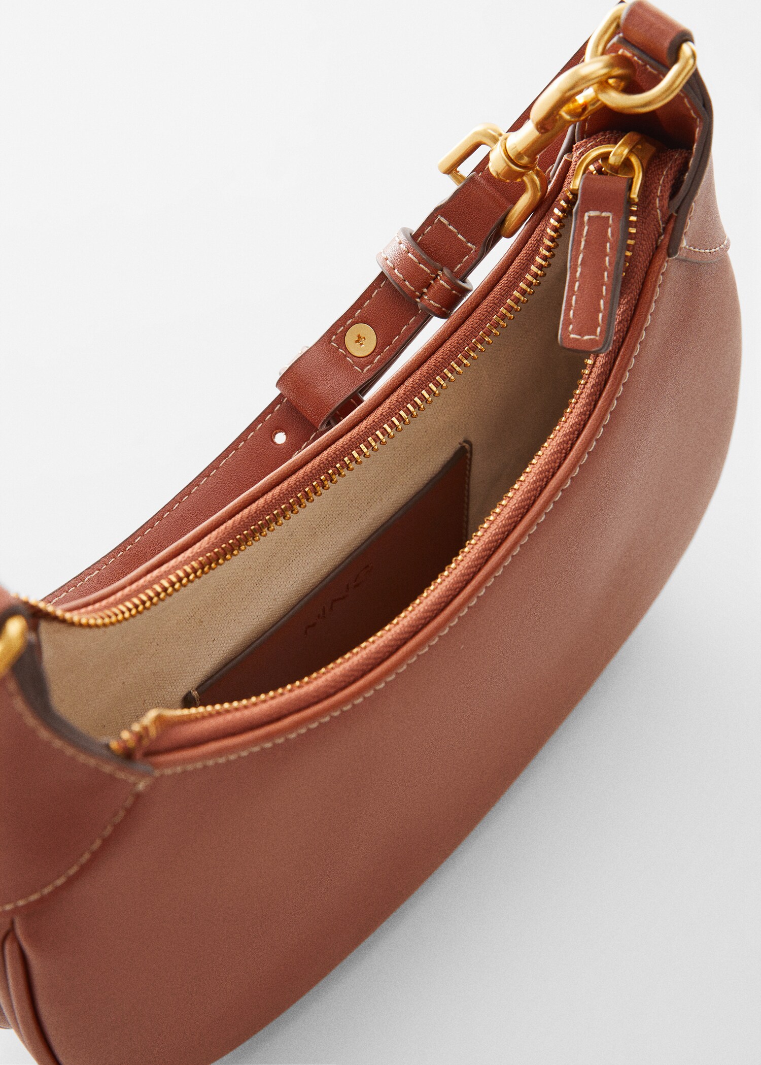 Oval short handle bag - Details of the article 2