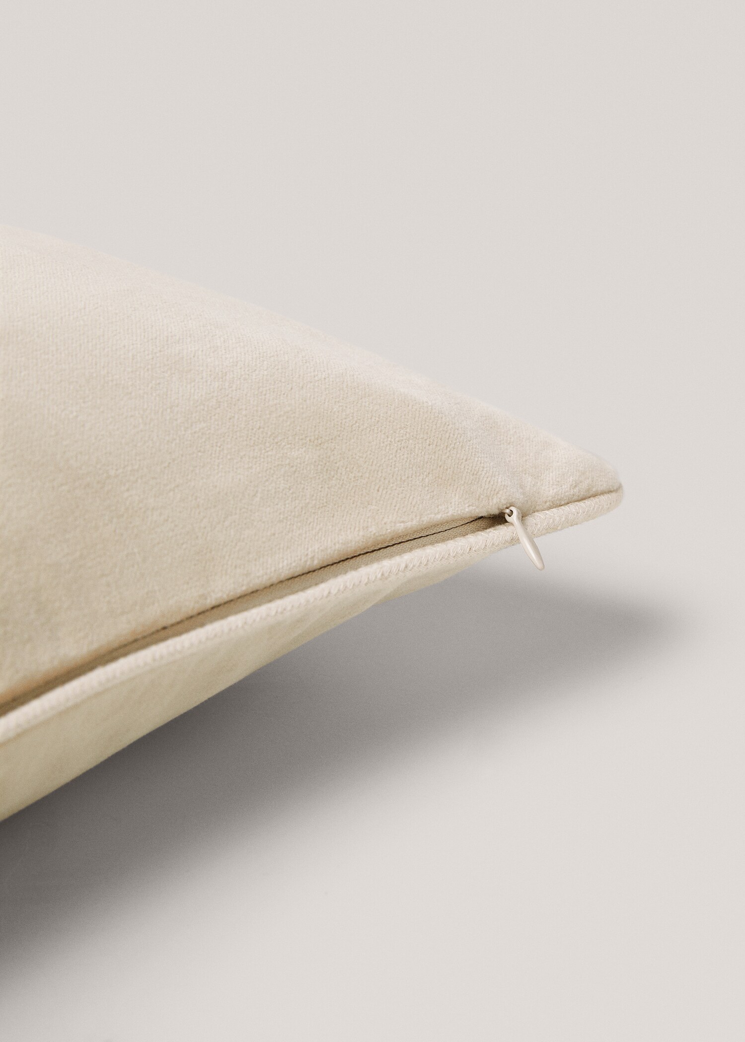 Velvet cushion cover 45x45cm - Details of the article 3