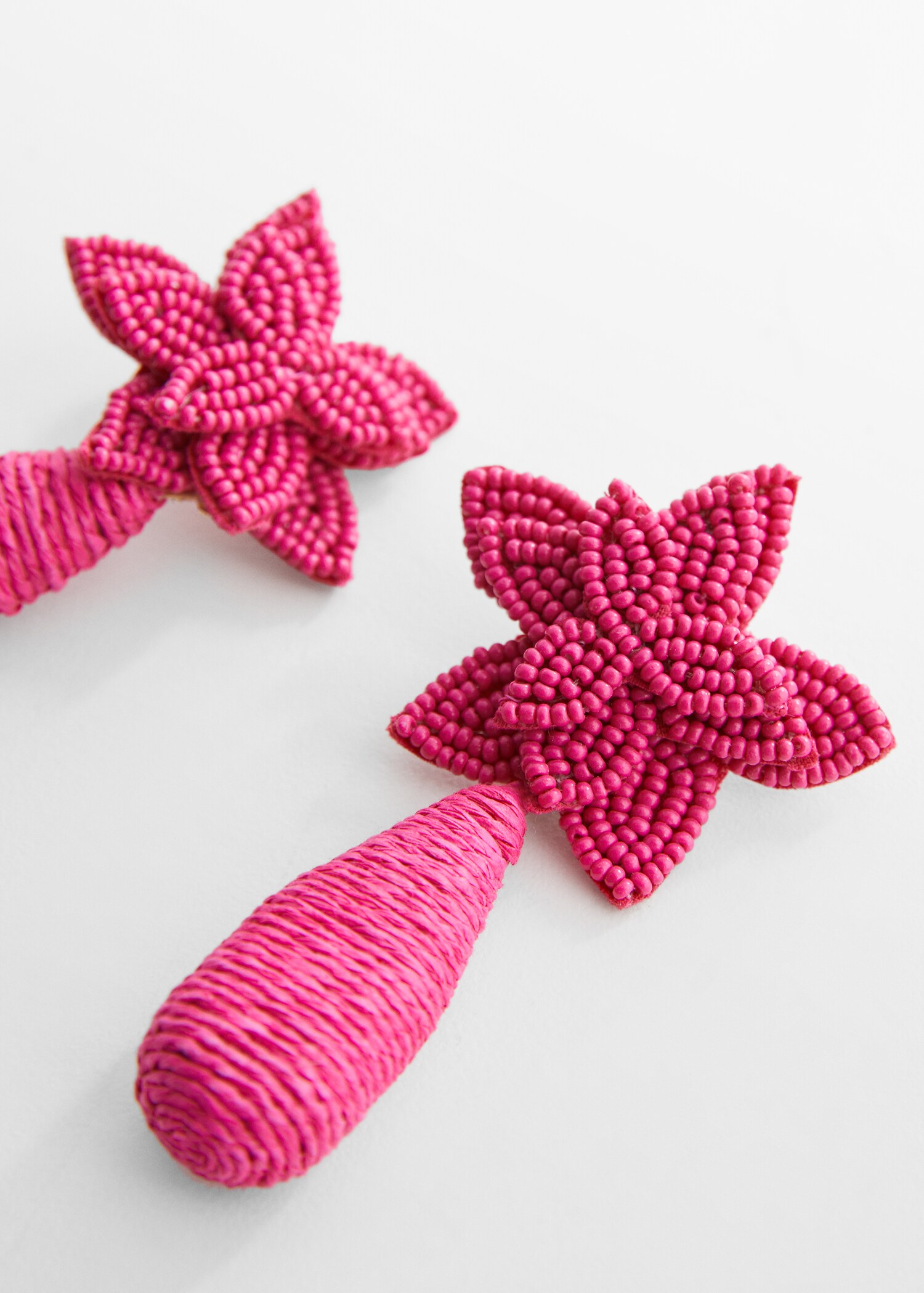 Pendientes colgantes flores - Plano medio