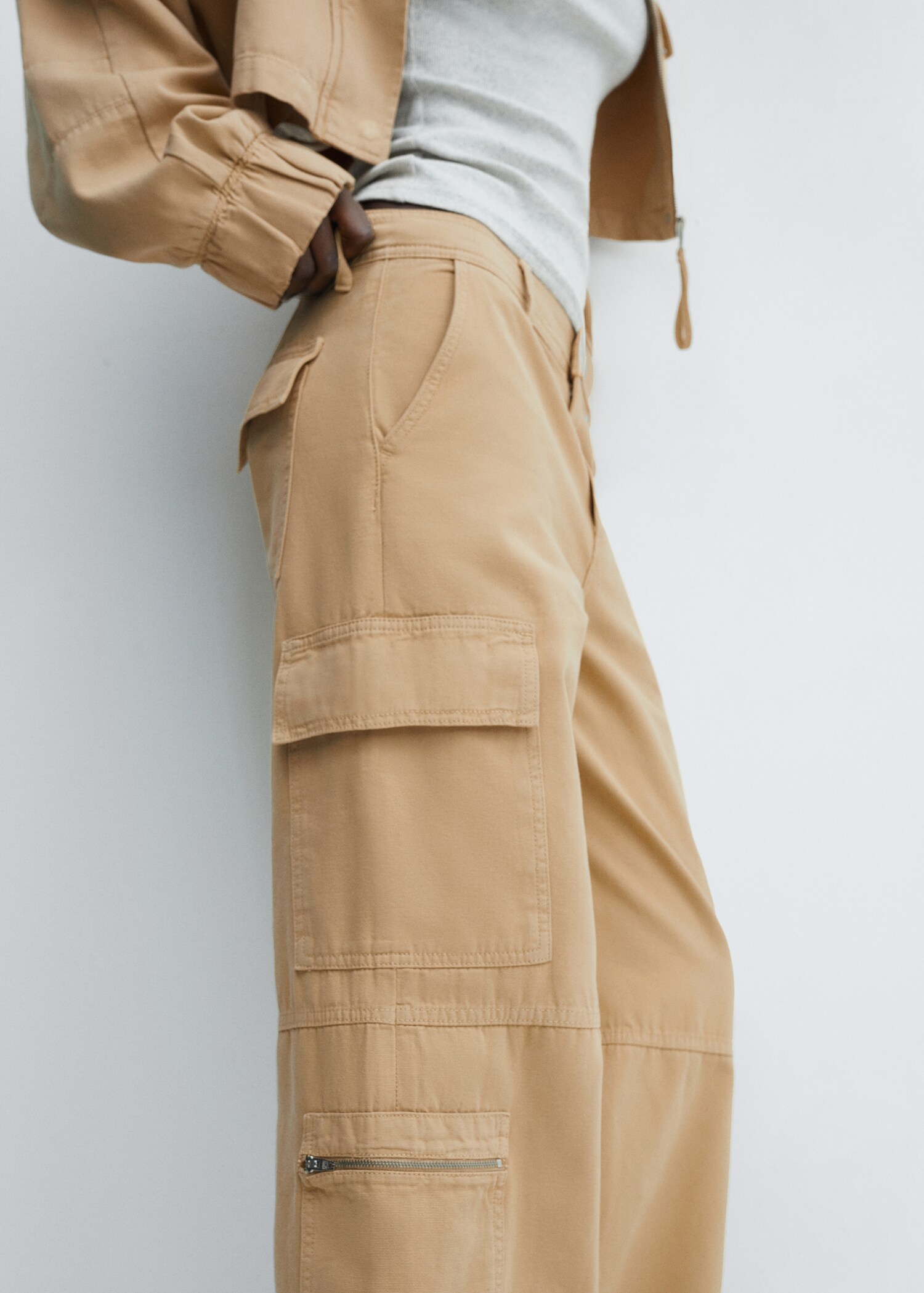 Cargo-Jeans mit Taschen - Detail des Artikels 6