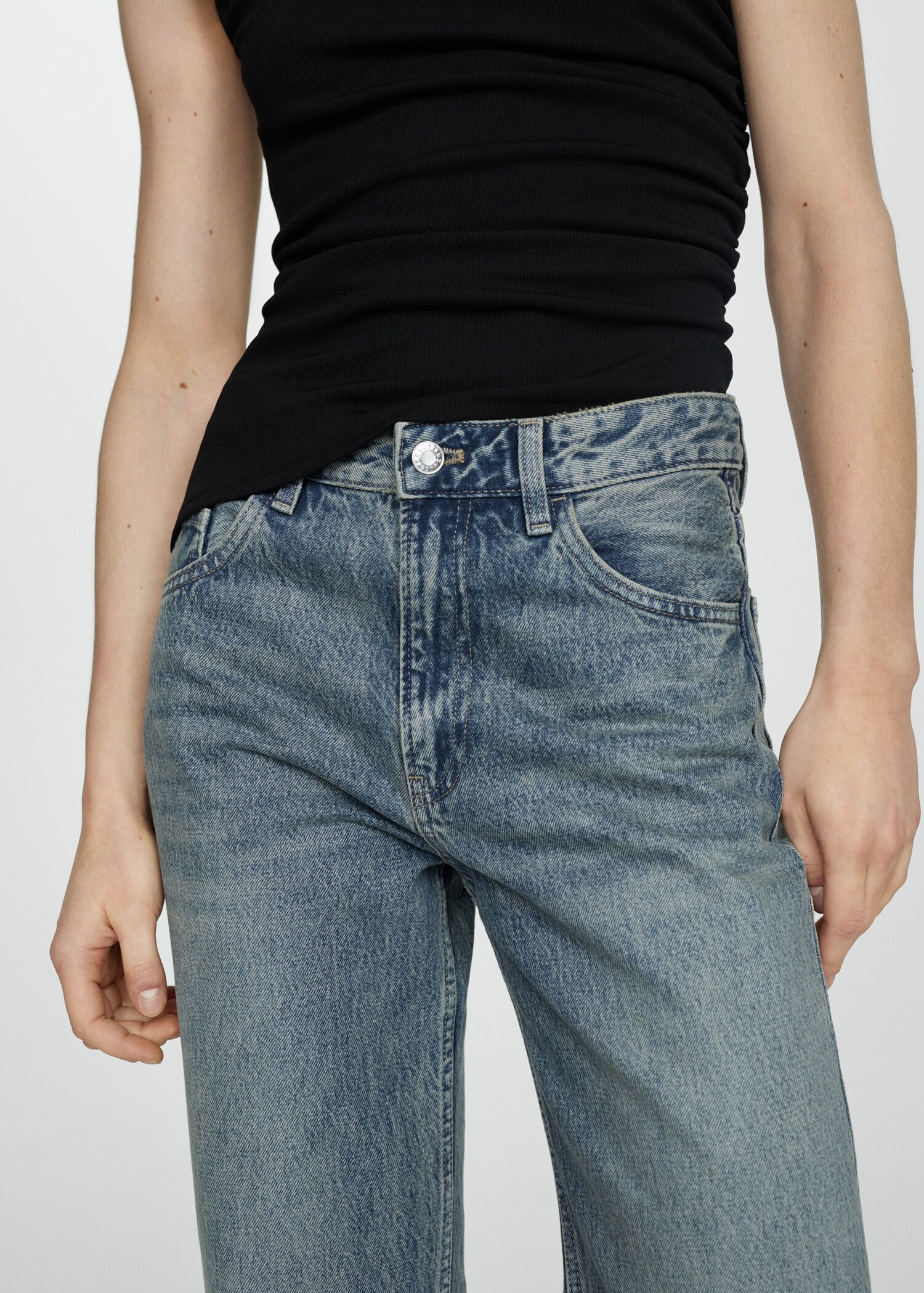 Mid-rise straight jeans - Details of the article 4