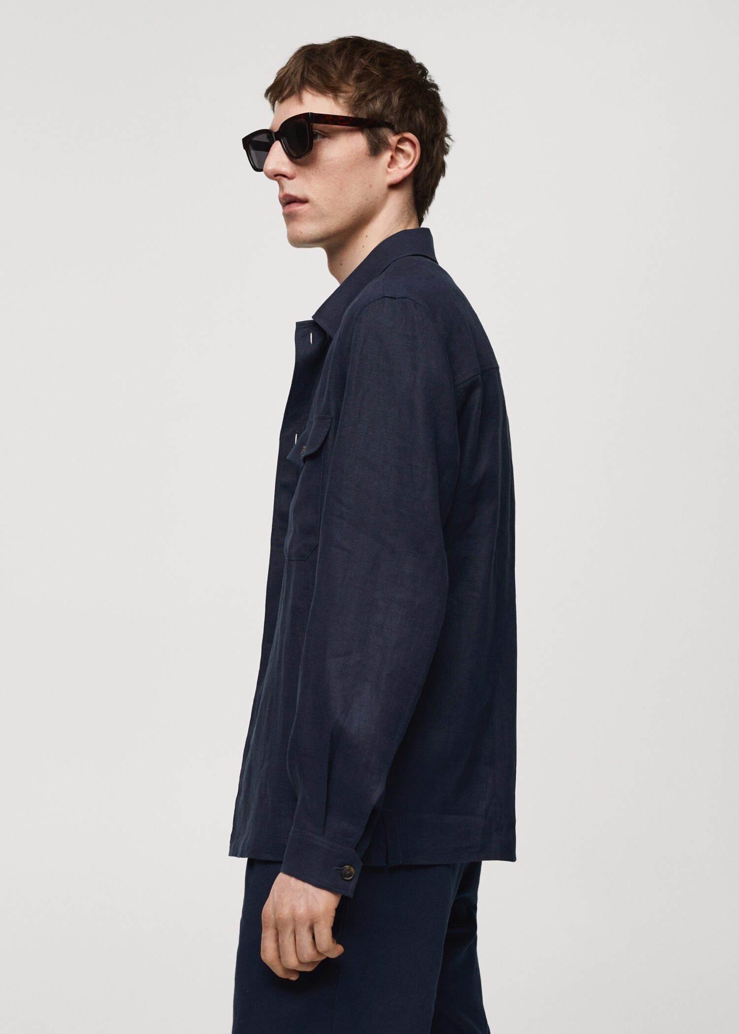 Sobrecamisa 100% lino bolsillos - Detalle del artículo 2