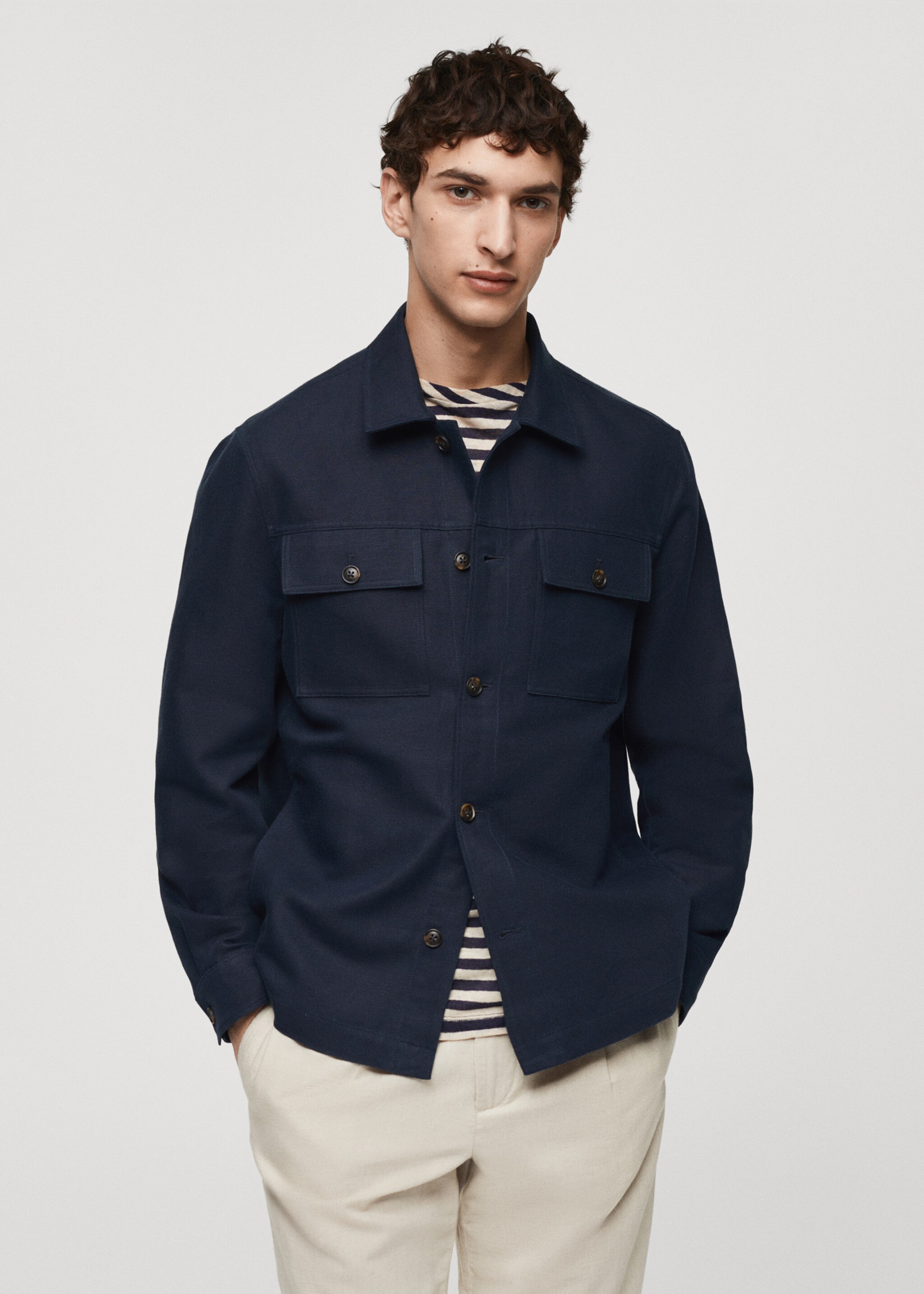 Sobrecamisa de algodão e linho com bolsos - Plano médio