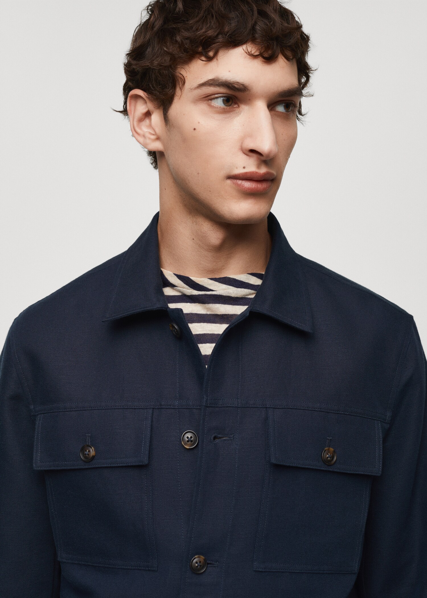 Linen cotton overshirt with pockets - Details of the article 1
