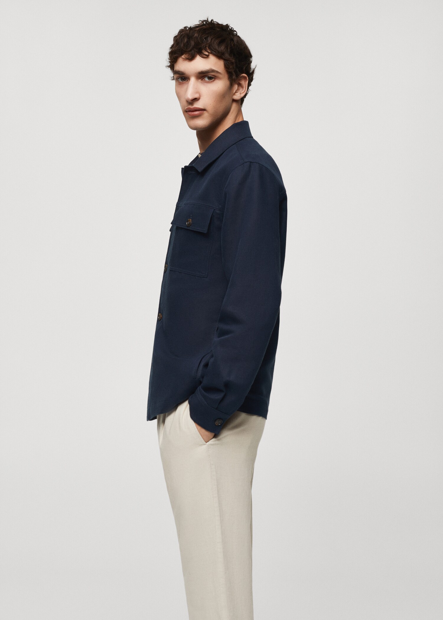 Linen cotton overshirt with pockets - Details of the article 2