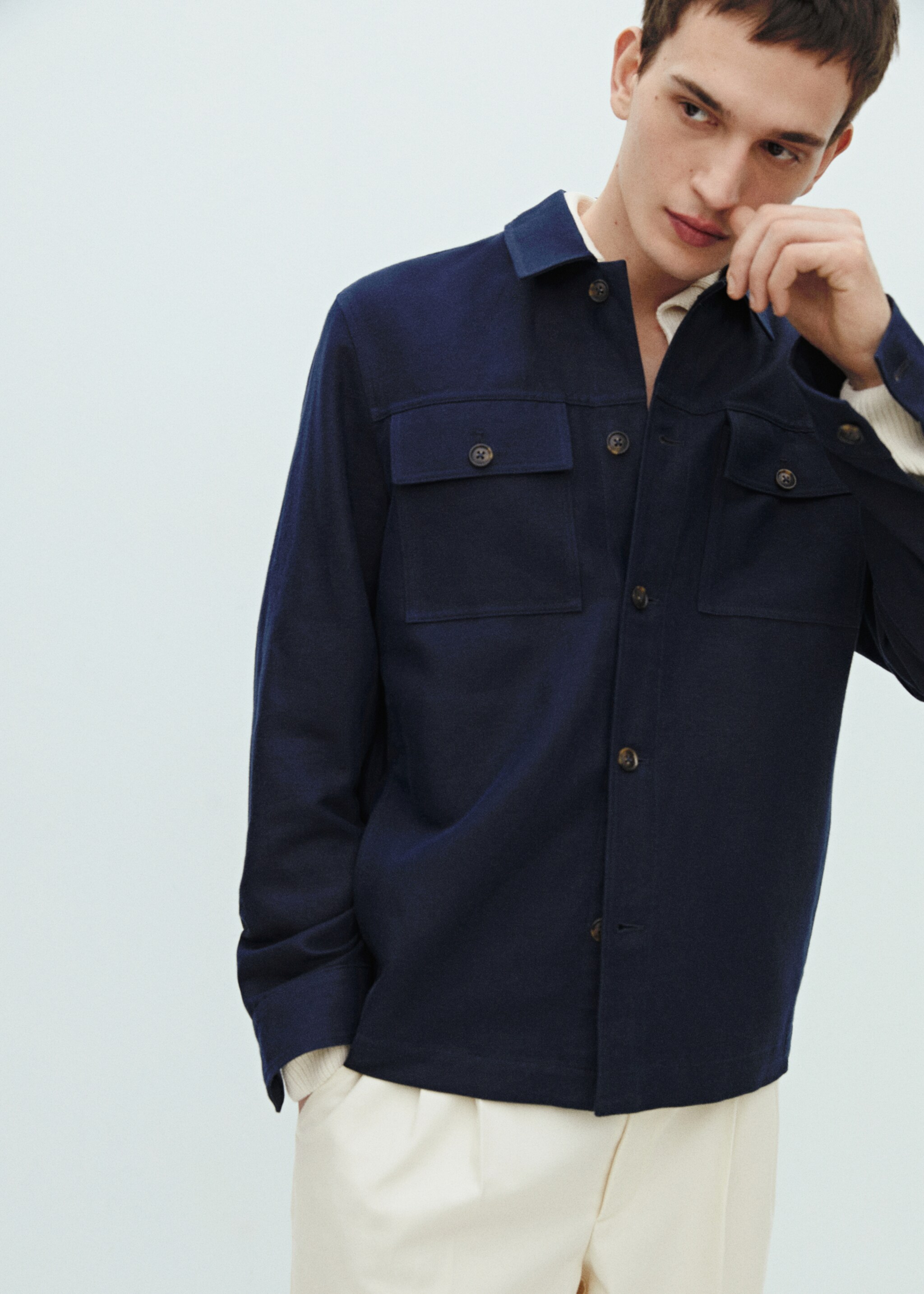Sobrecamisa de algodão e linho com bolsos - Pormenor do artigo 5