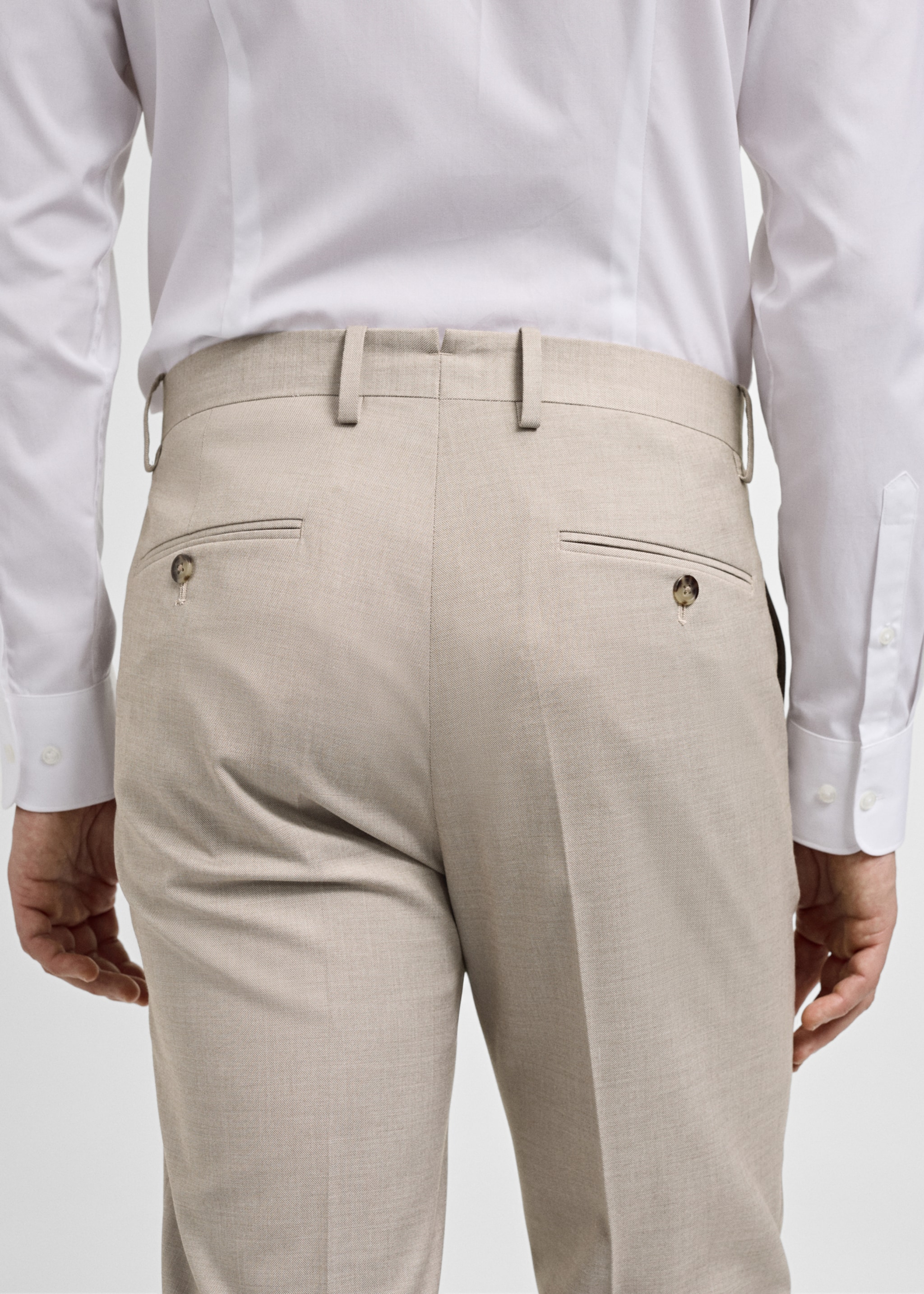 Calças de fato slim fit de tecido comfort stretch - Pormenor do artigo 6