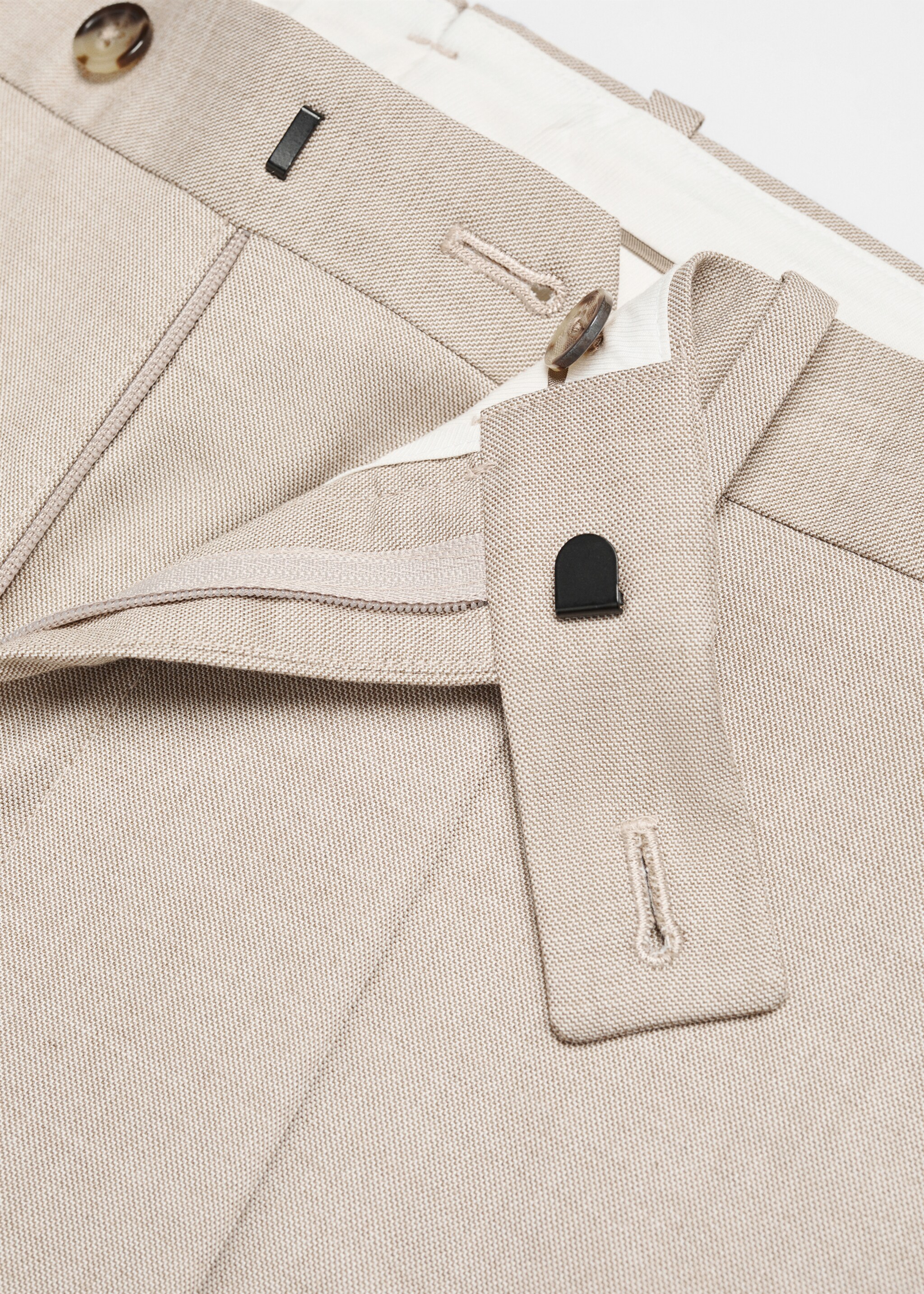 Calças de fato slim fit de tecido comfort stretch - Pormenor do artigo 8