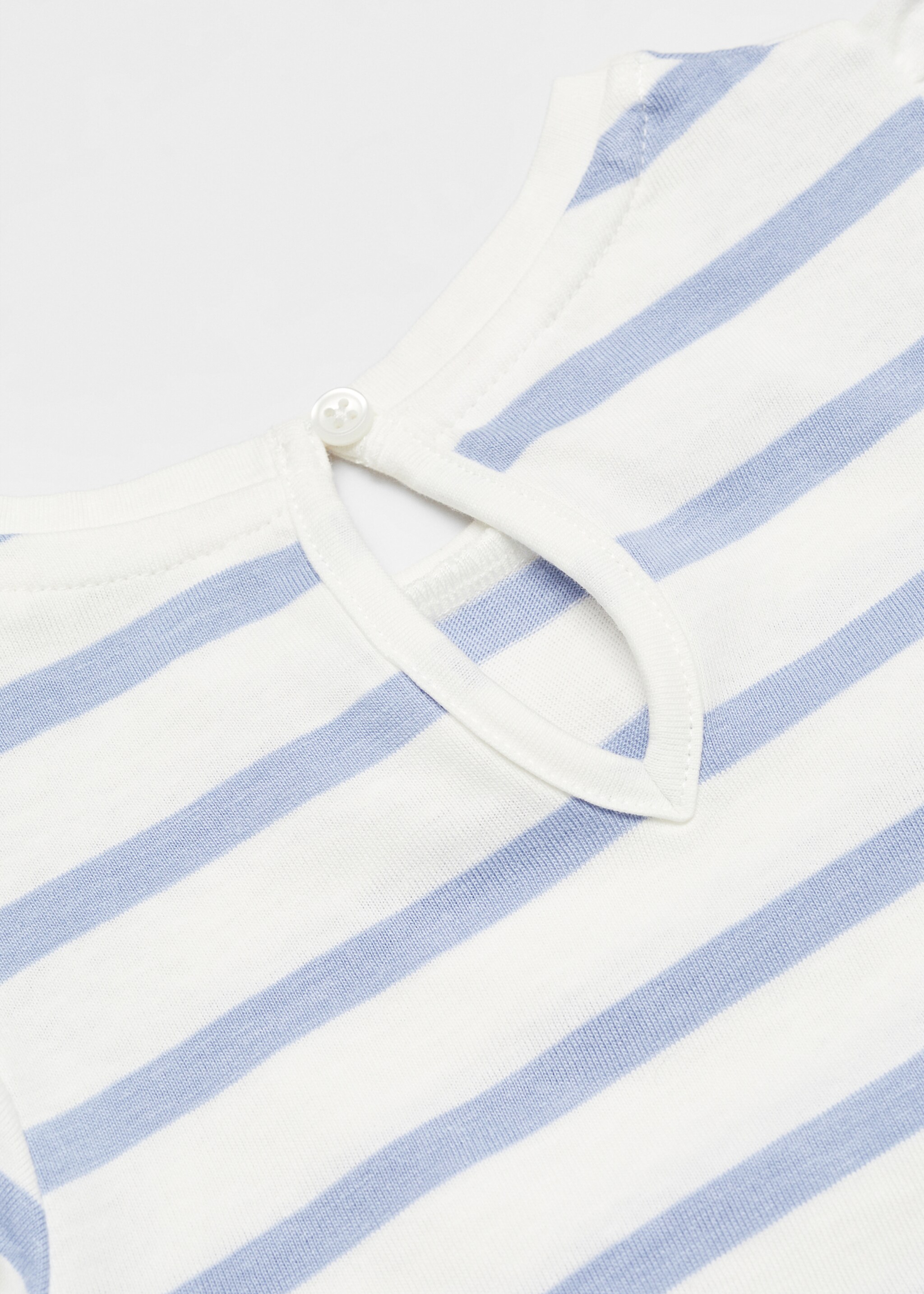 Ruffled striped t-shirt - Details of the article 0