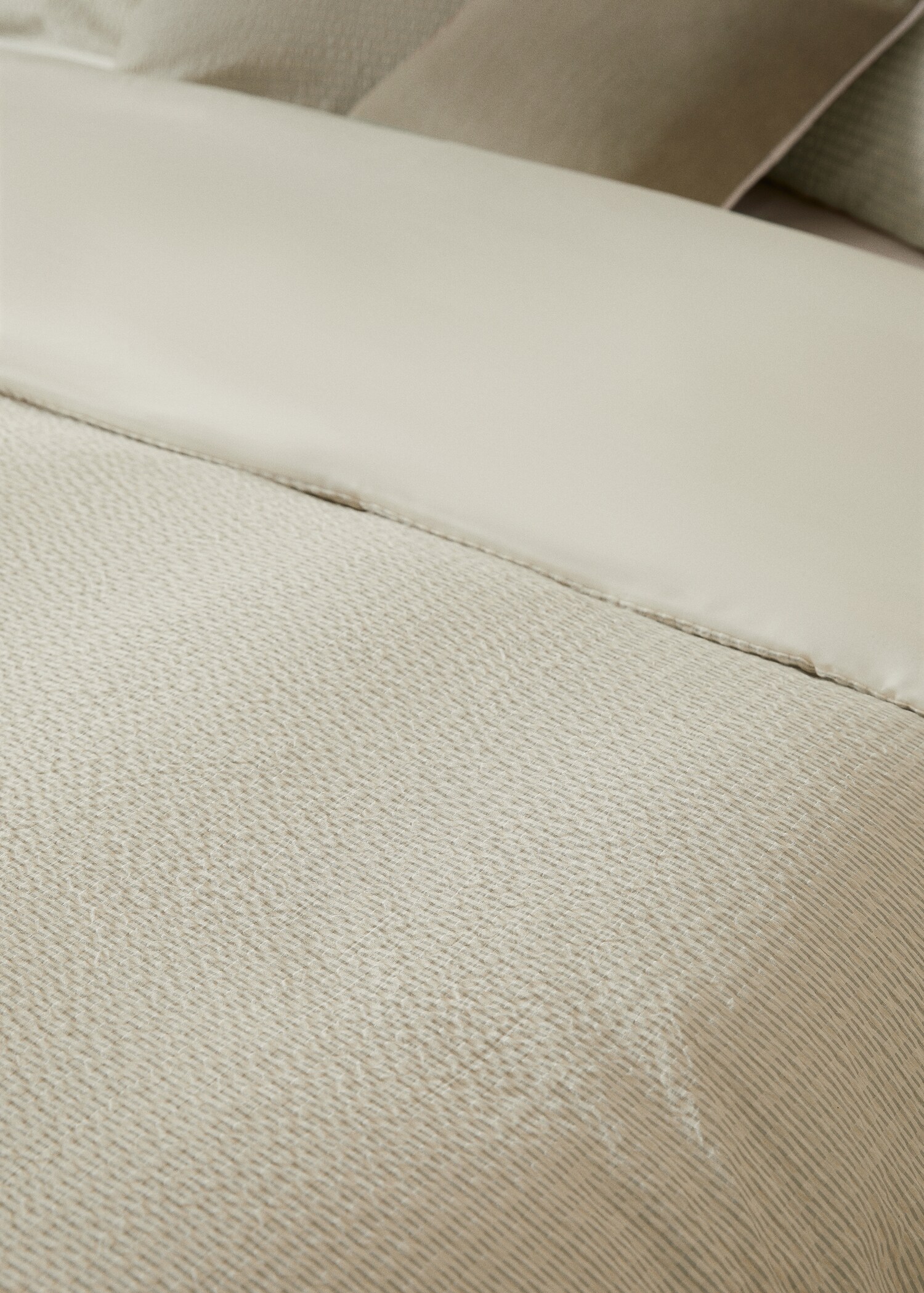 Capa de edredão de anarruga com risca tecida (cama 180 cm) - Pormenor do artigo 8
