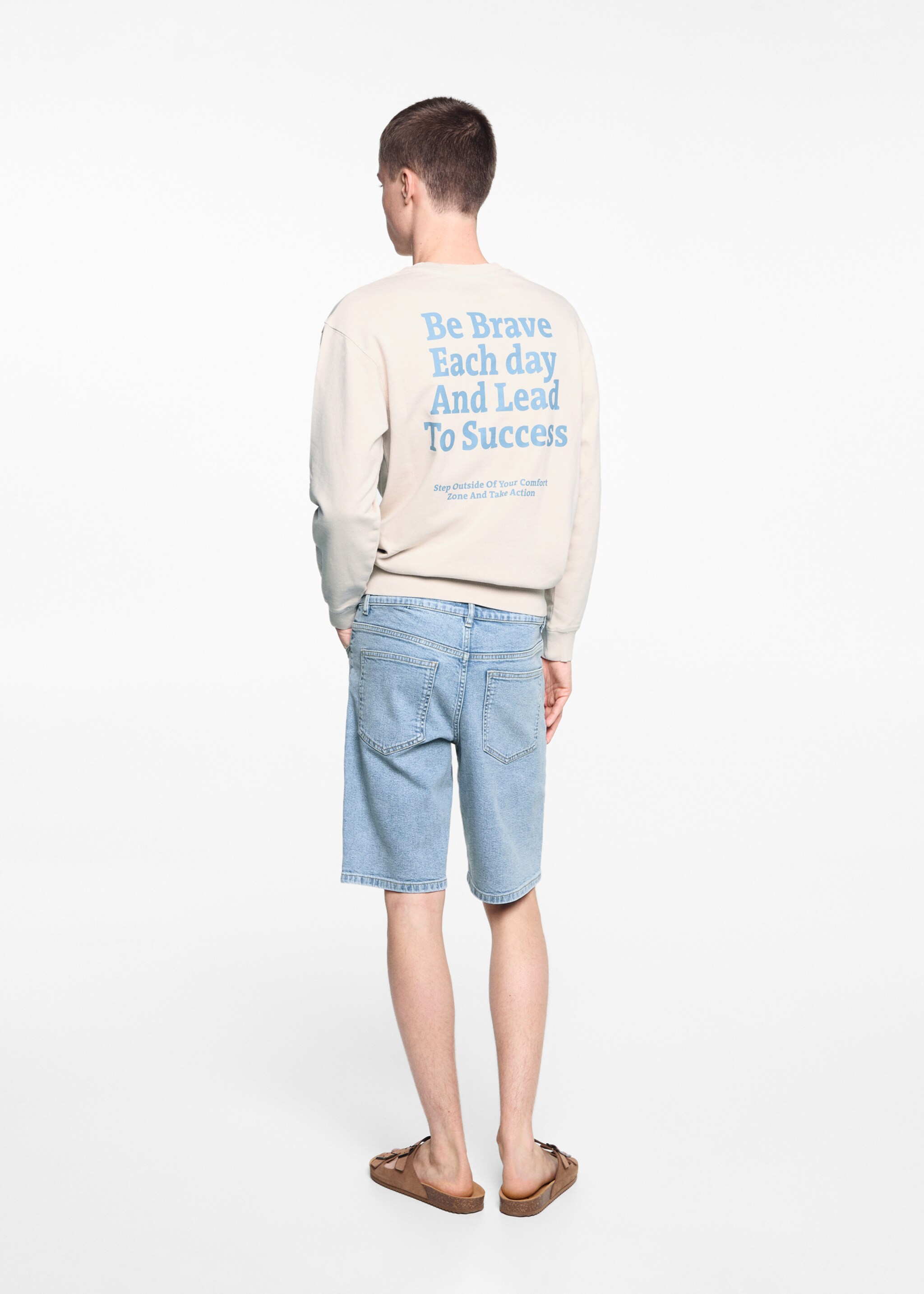Denimbermudas i denim - Artikelns baksida