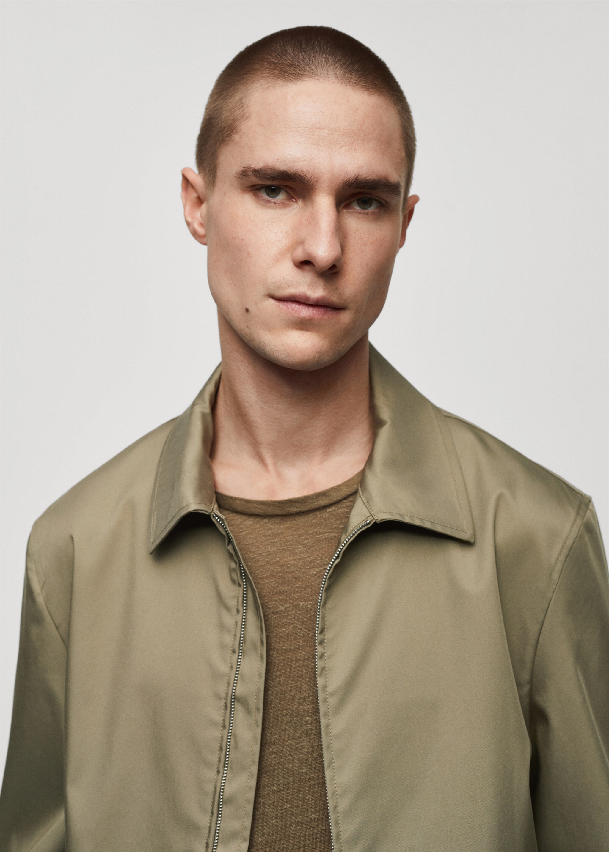 Bomber jacket with zip - Details of the article 1