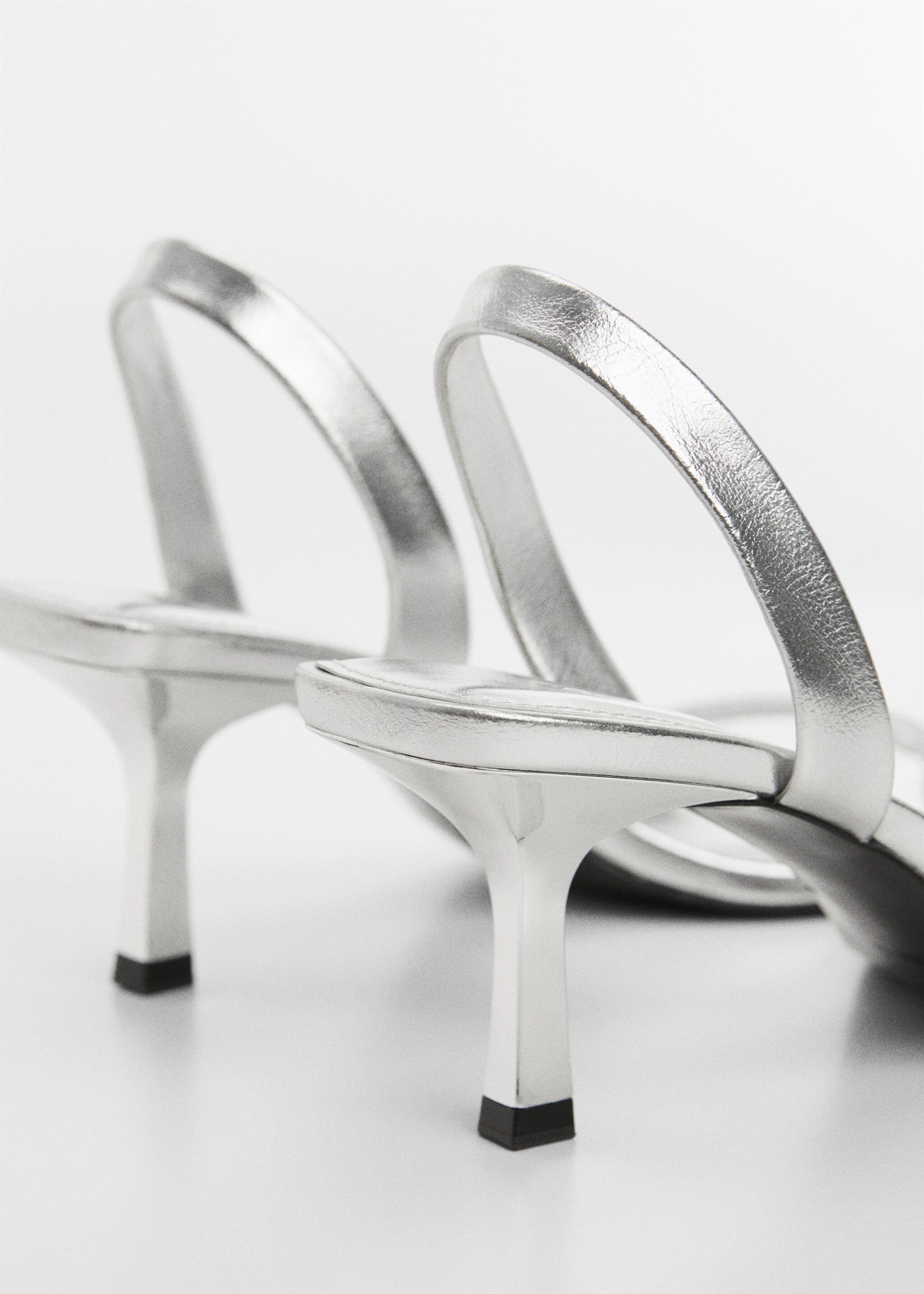 Sandales à talon ouvertes à l’arrière - Détail de l'article 1, Argent. Ref: 67016319-00.