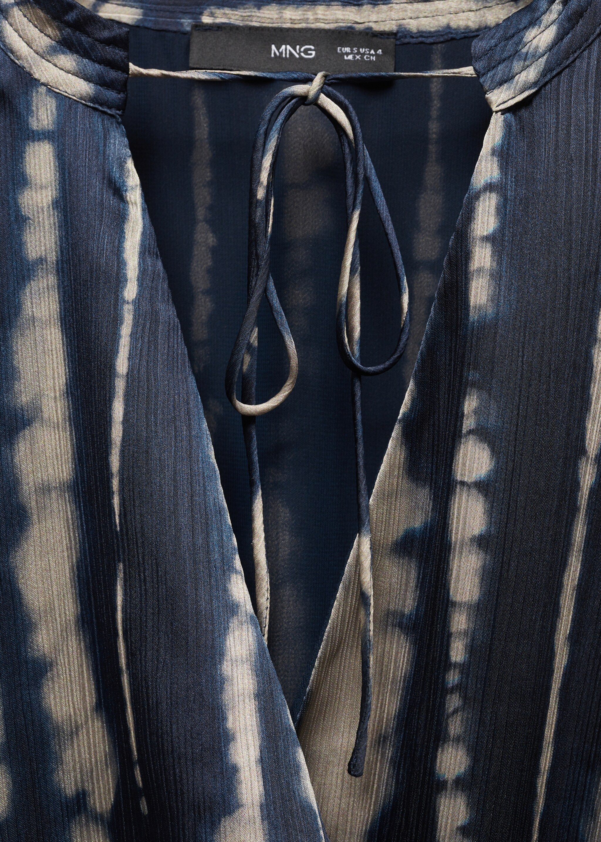 Printed satin dress - Details of the article 8