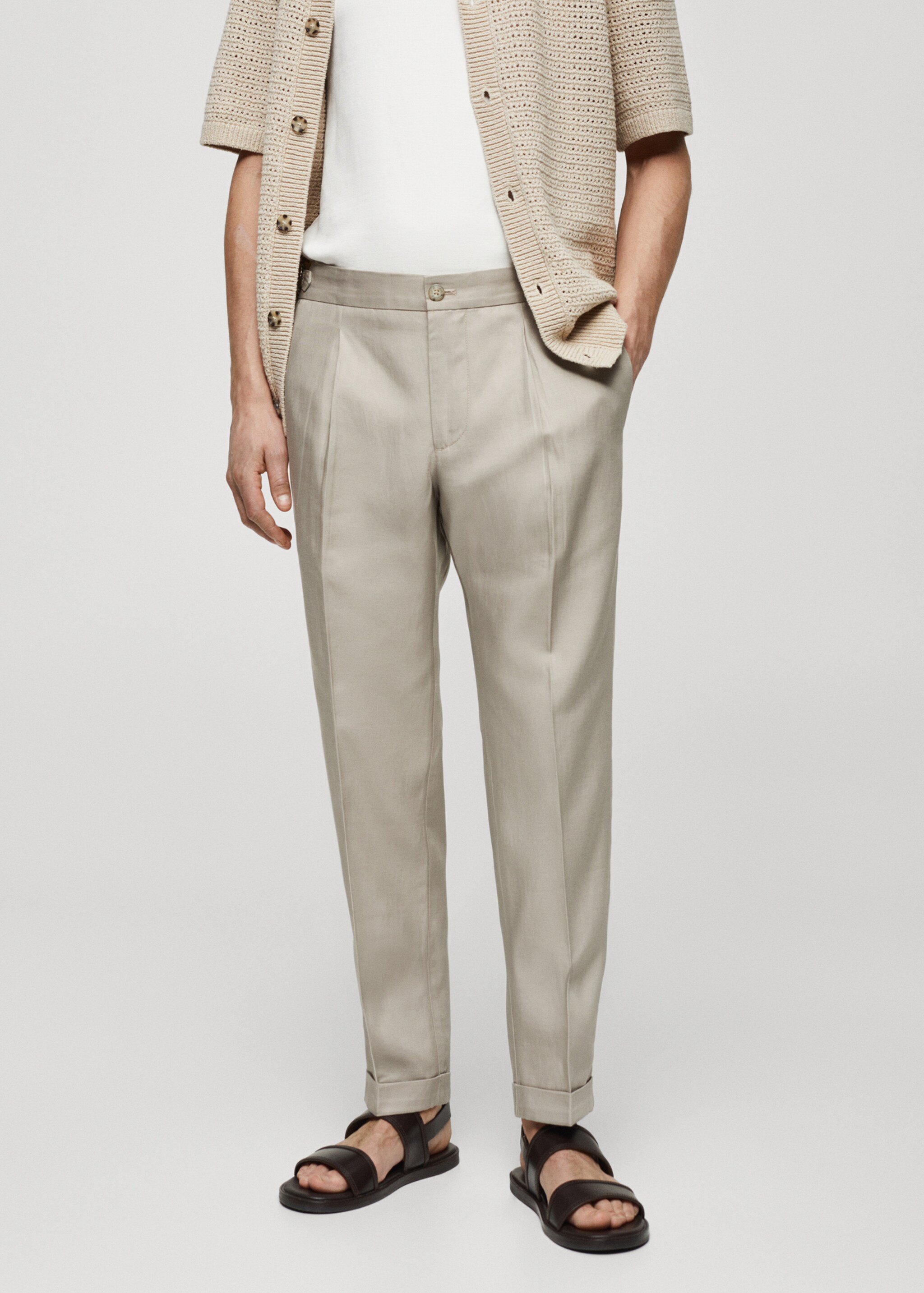 Pantalon mélange de lin pinces - Plan moyen