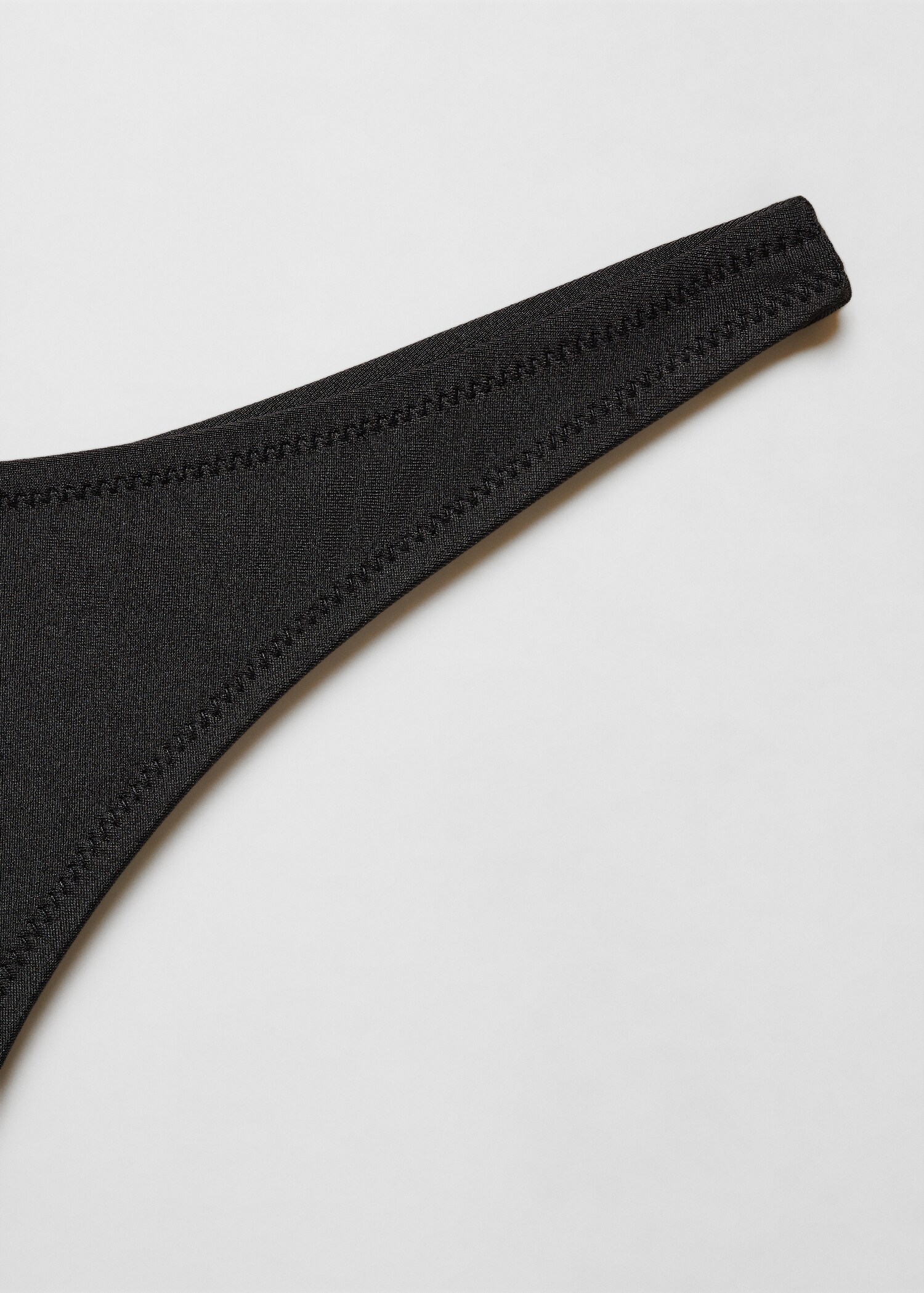 Thong bikini bottoms - Details of the article 8