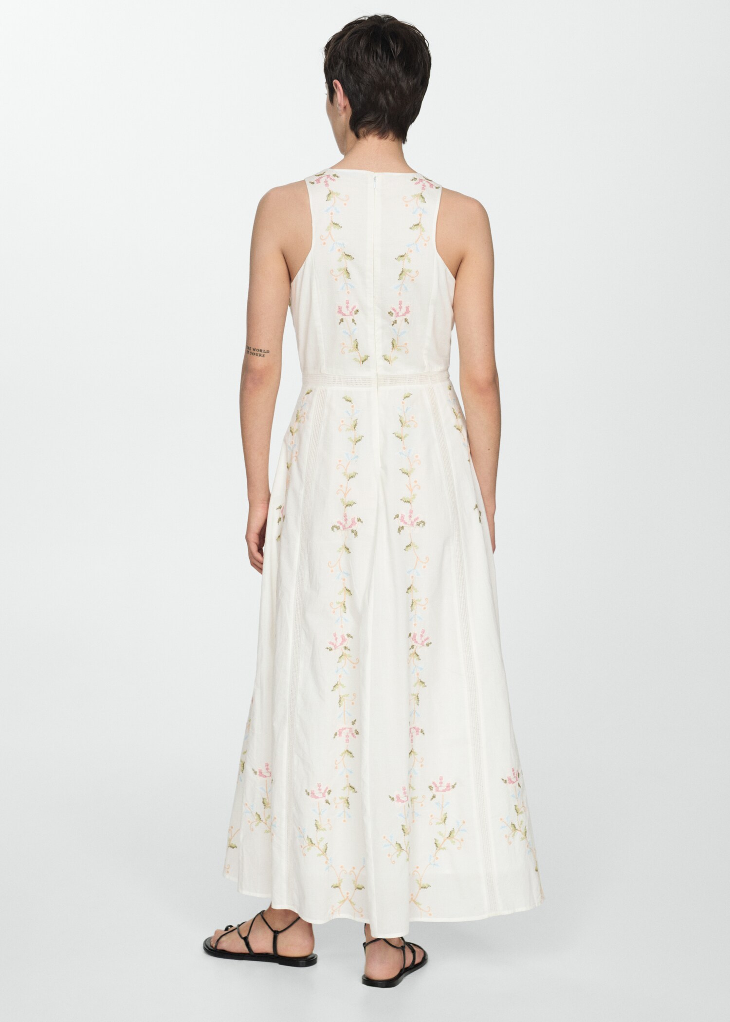 Vestido bordado algodón - Reverso del artículo