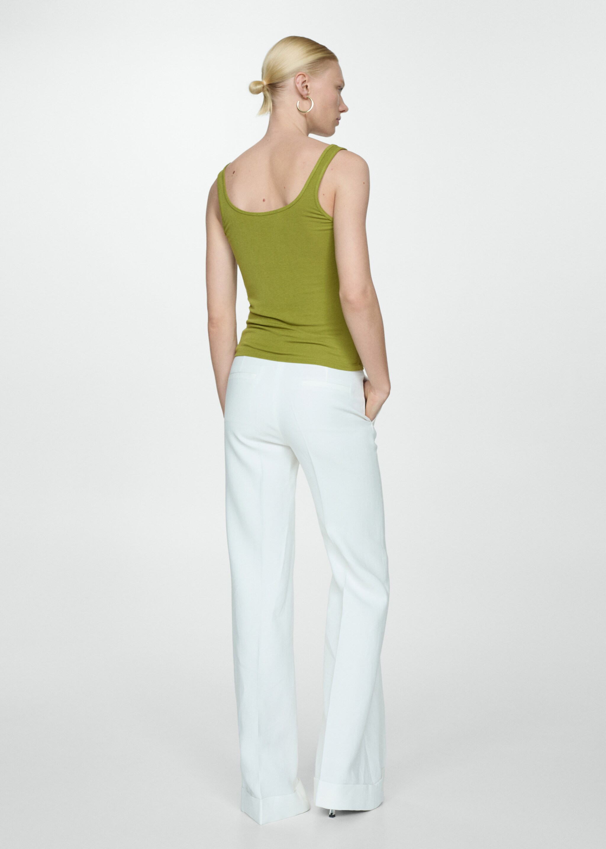 Knit strap top - Reverse of the article