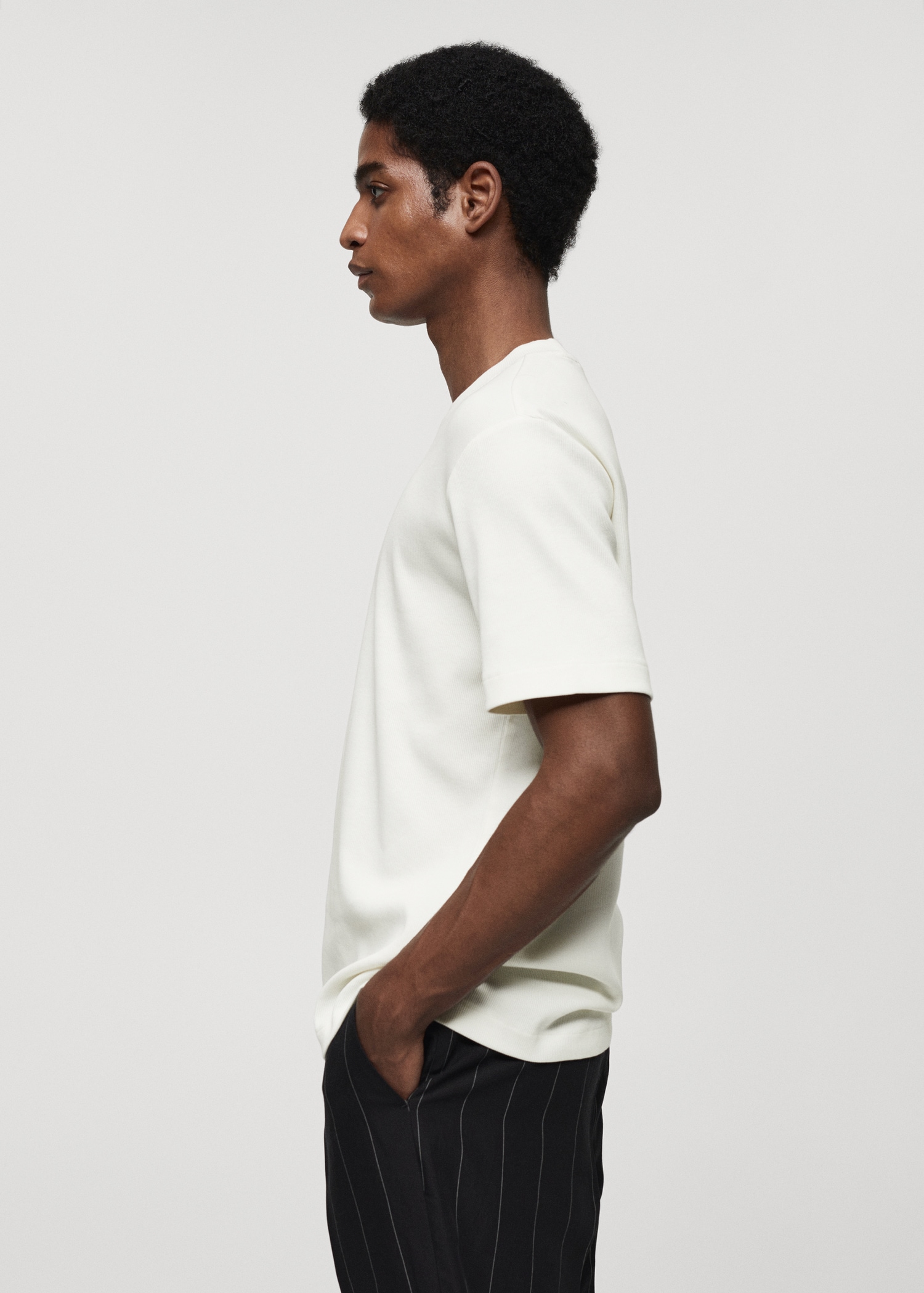 Cotton regular-fit t-shirt - Details of the article 2