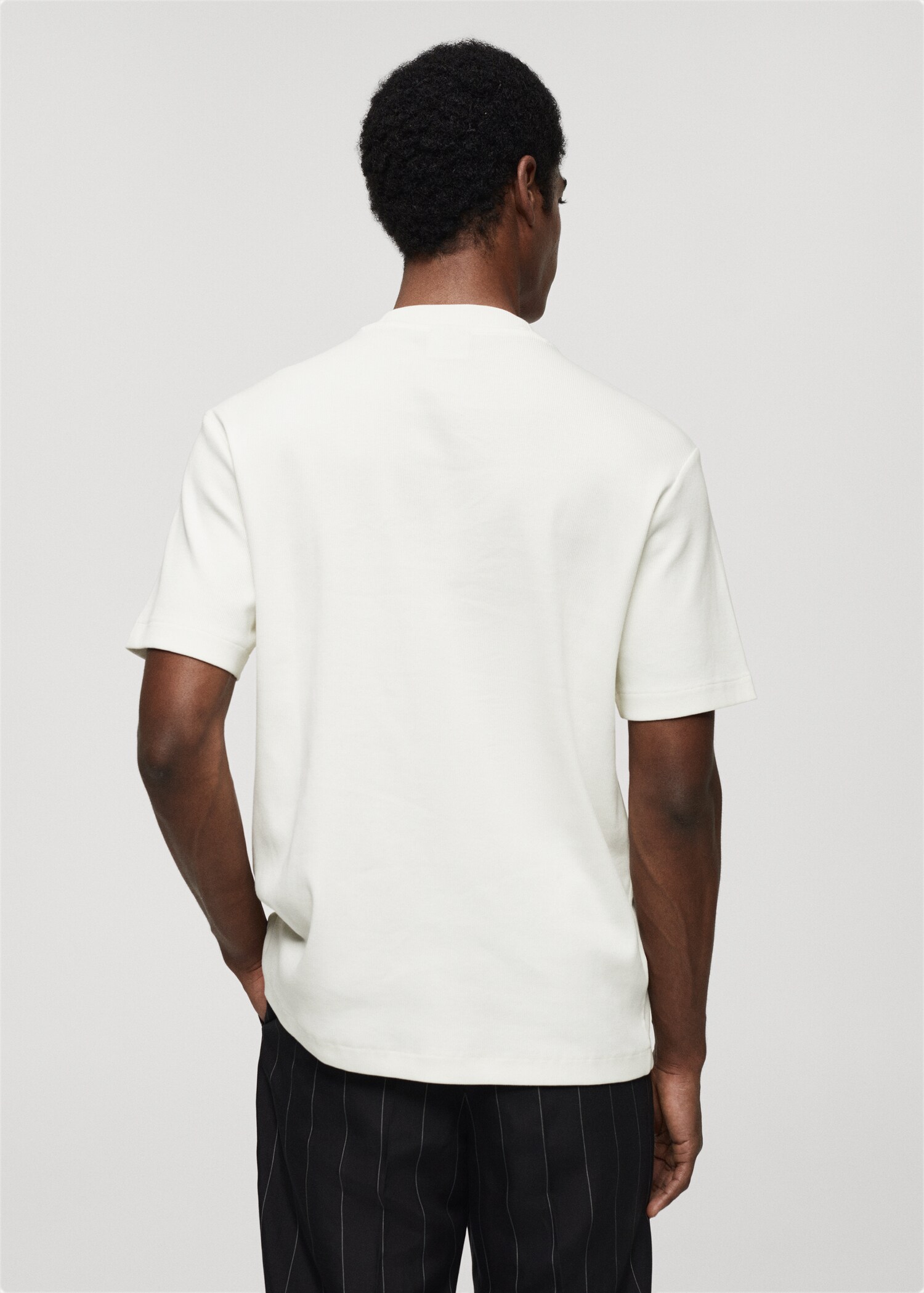 Cotton regular-fit t-shirt - Reverse of the article