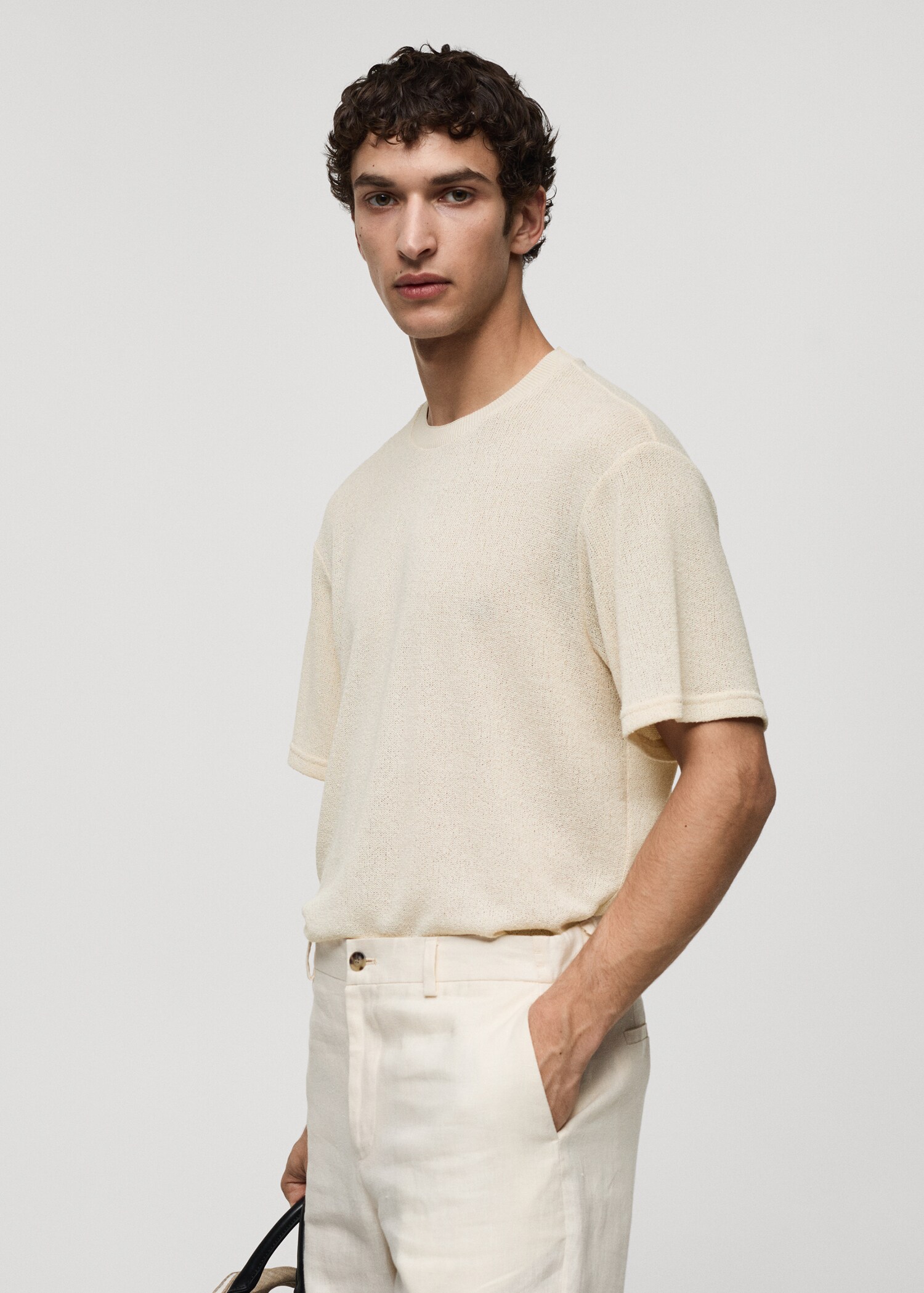 T-shirt with regular-fit structure - Details of the article 2