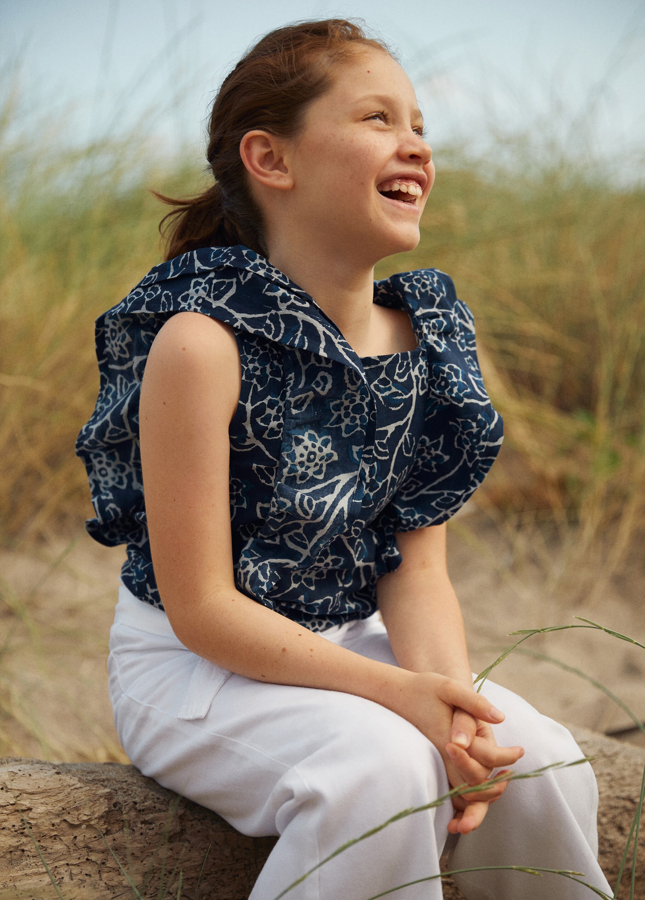 Ruffles printed blouse - Details of the article 4