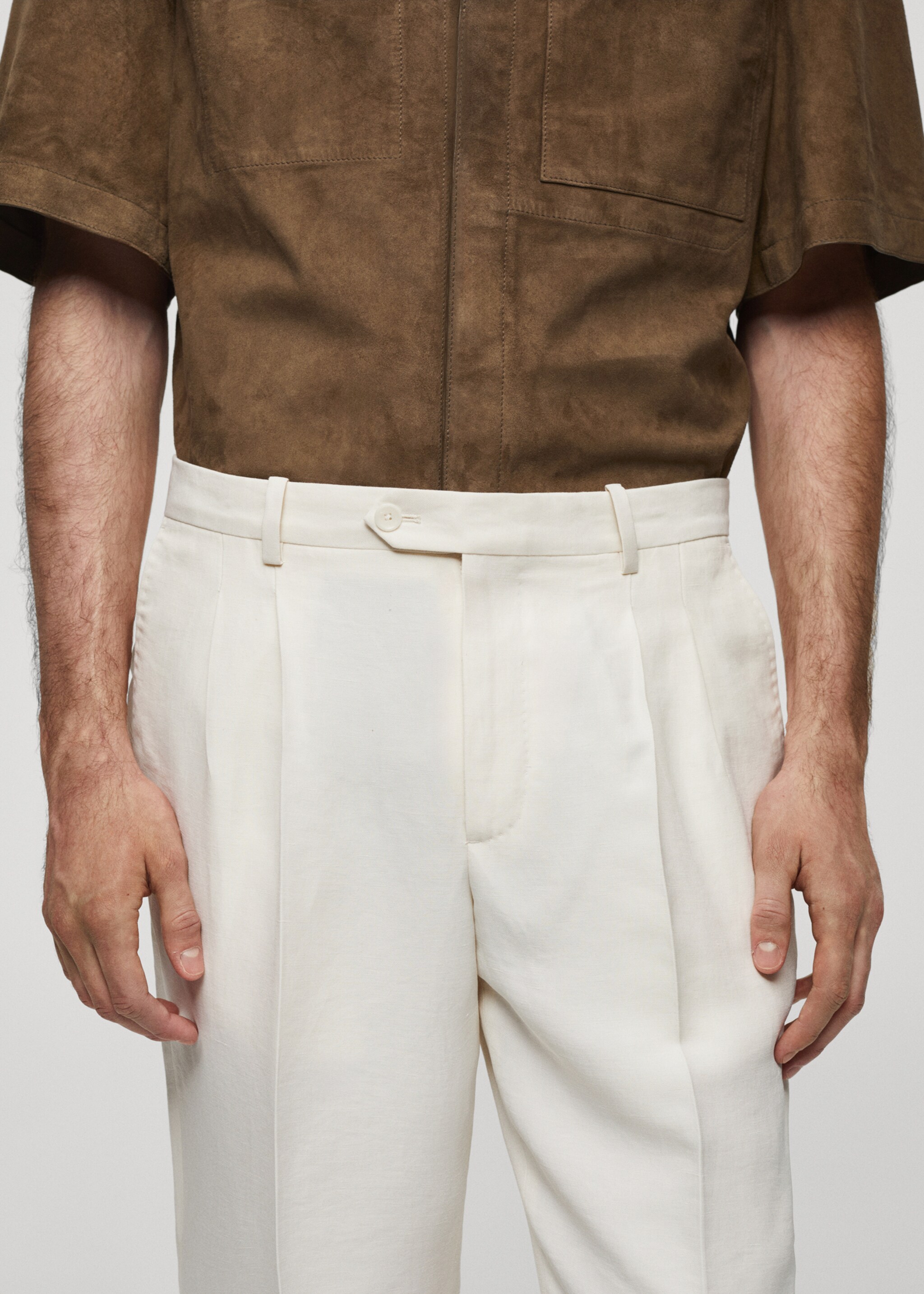 Linen slim-fit pleated trousers - Details of the article 1, Ecru. Ref: 67018270-00.