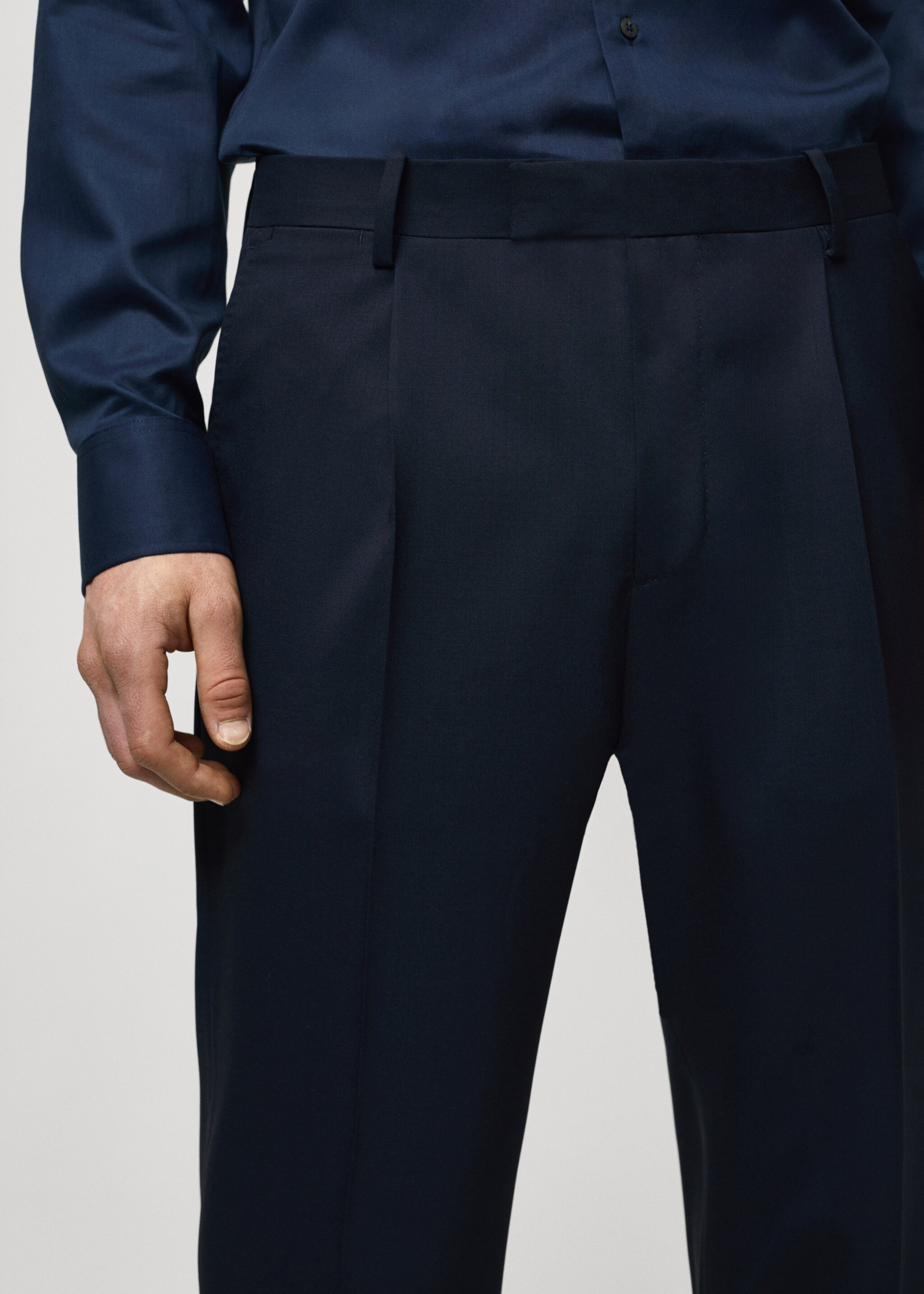 100% virgin wool slim-fit suit trousers - Details of the article 1, Dark Navy. Ref: 67018273-00.