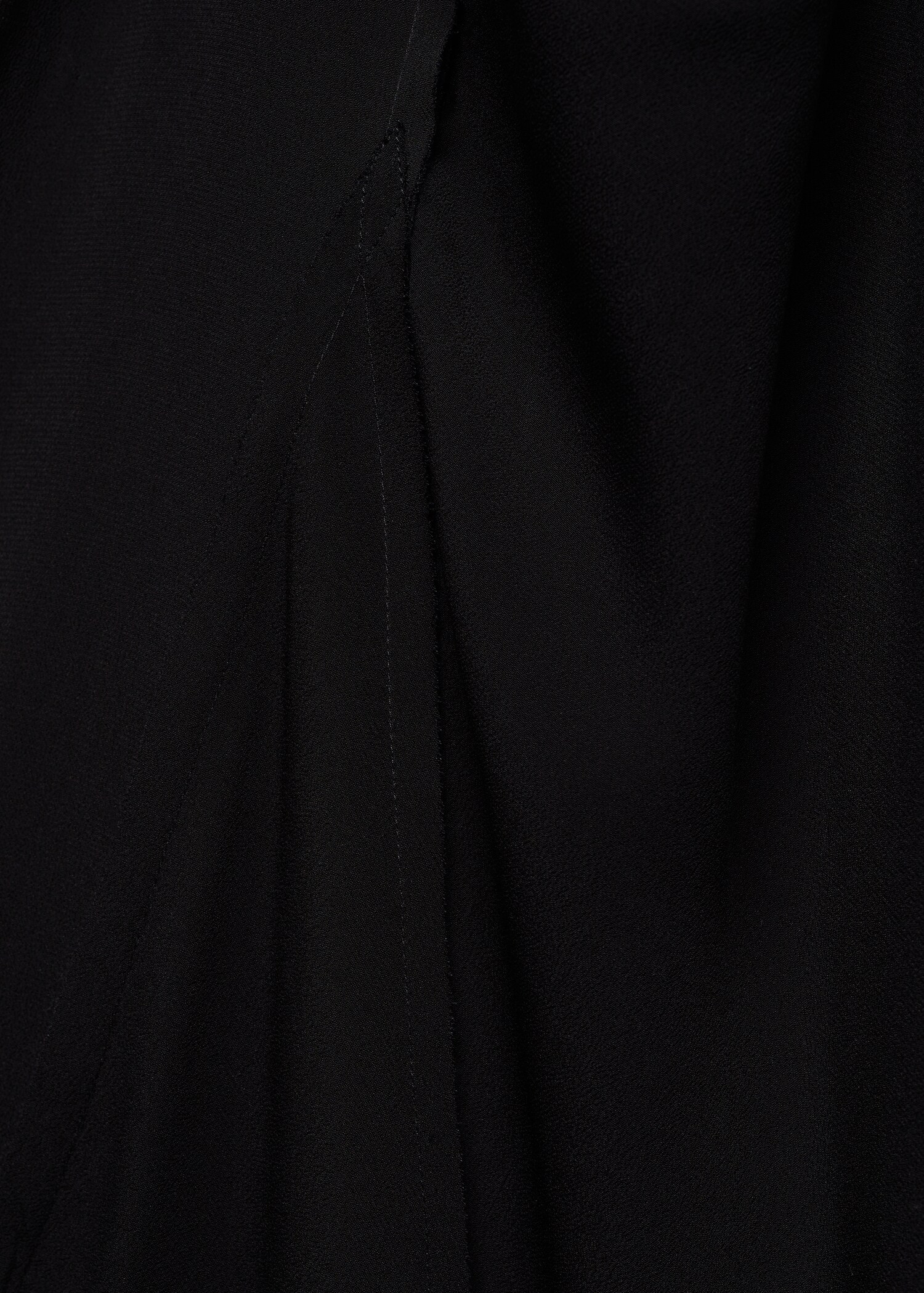Kleid in Godet-Form mit Ziernähten - Detail des Artikels 0